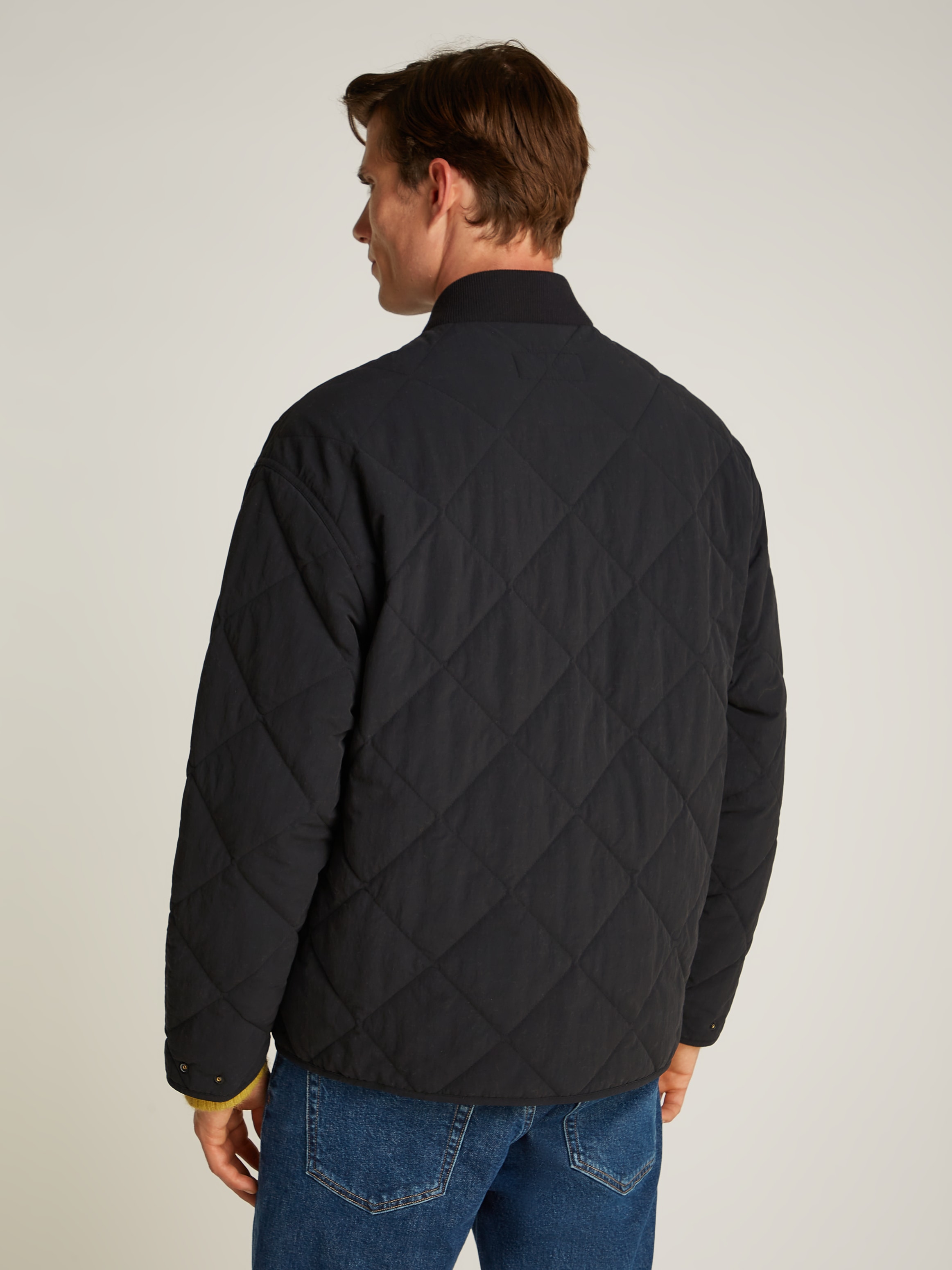 Calvin Klein Jeans Steppjacke »QUILTED JACKET« Logopatch, Stehkragen