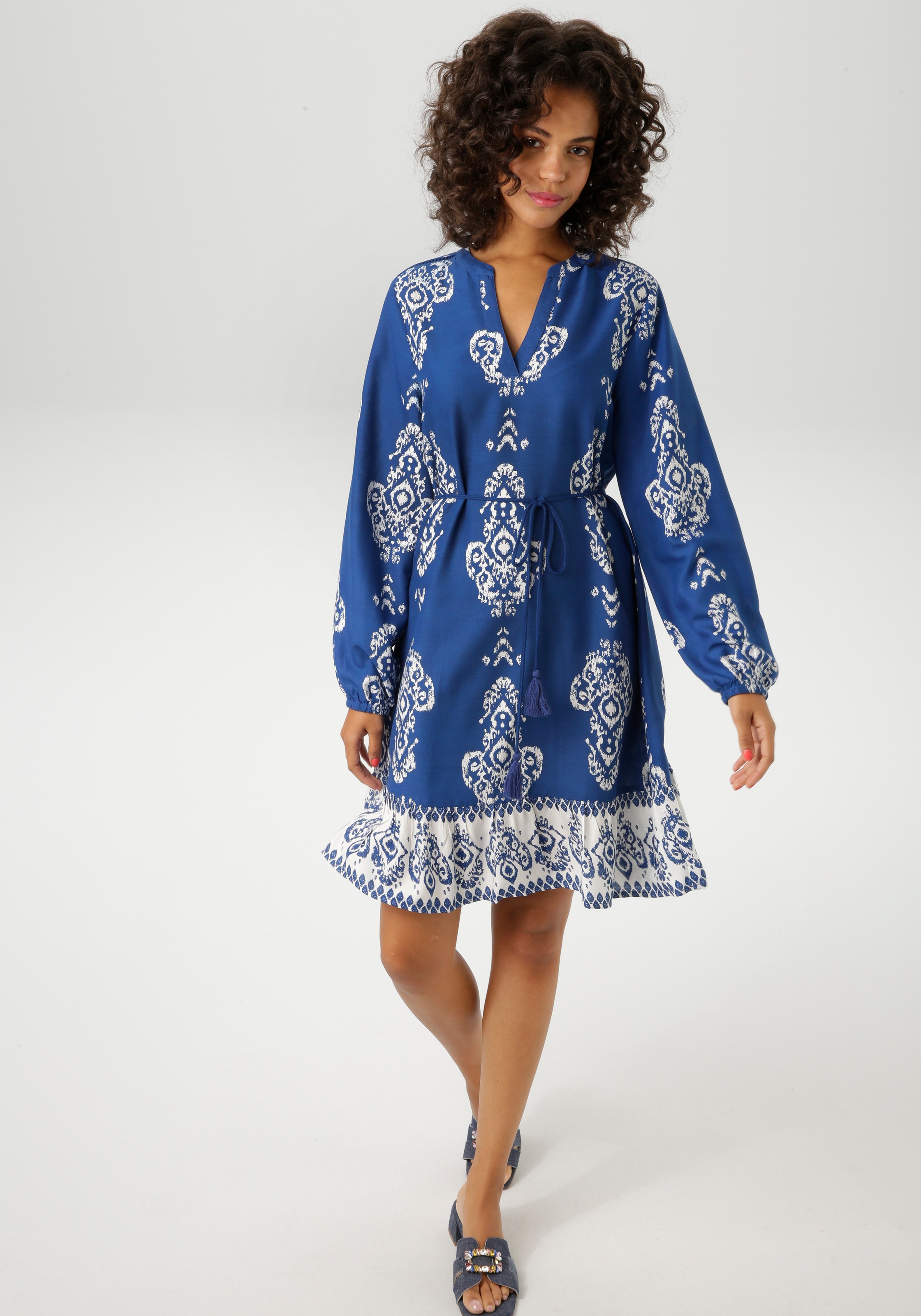 Aniston CASUAL Tunikakleid, (mit abnehmbarem Kordel-Bindeband), mit Ornamen günstig online kaufen