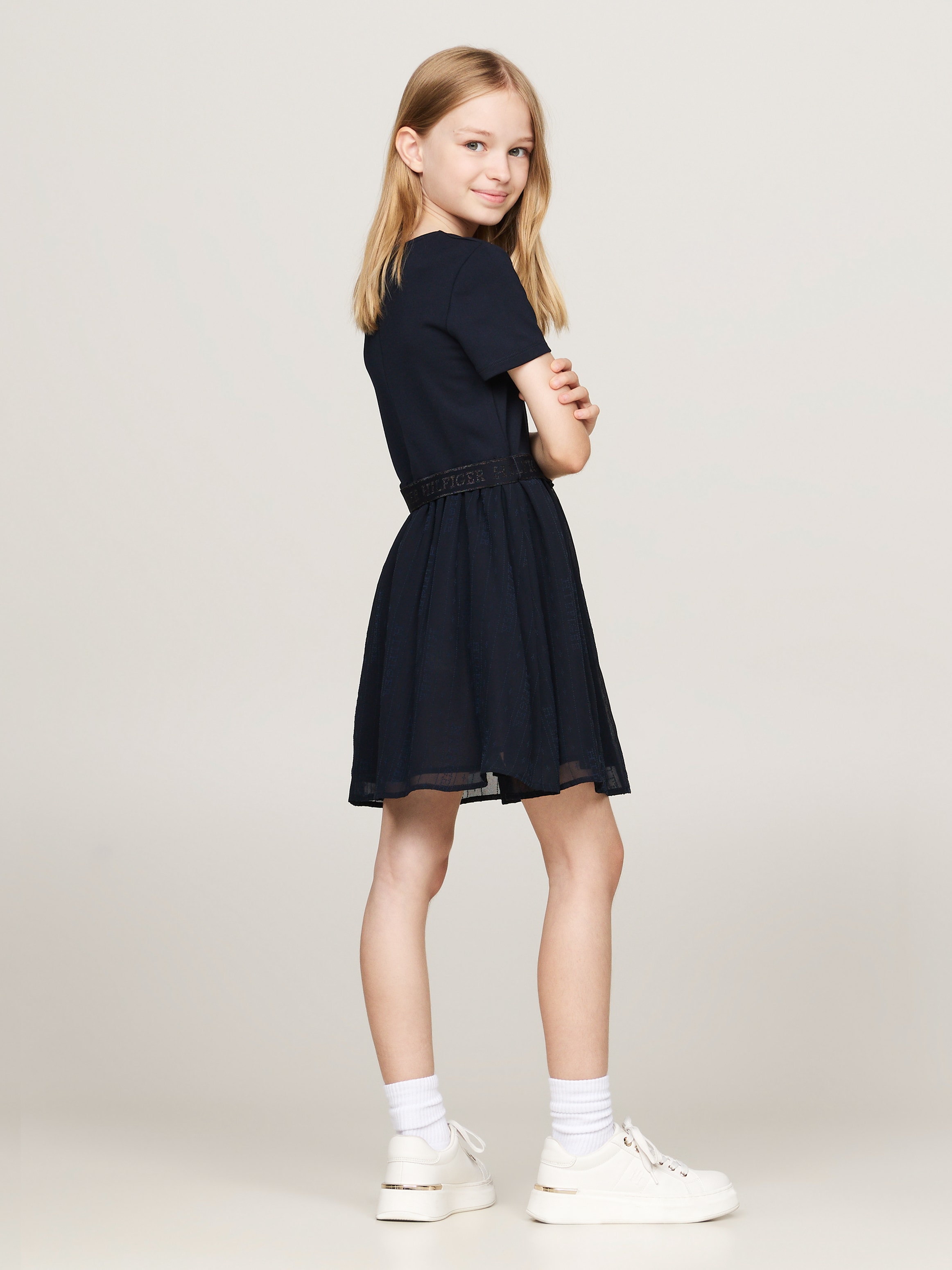 Tommy Hilfiger A-Linien-Kleid »HILFIGER PUNTO TULLE DRESS LS«, mit Logo auf Taillenbund