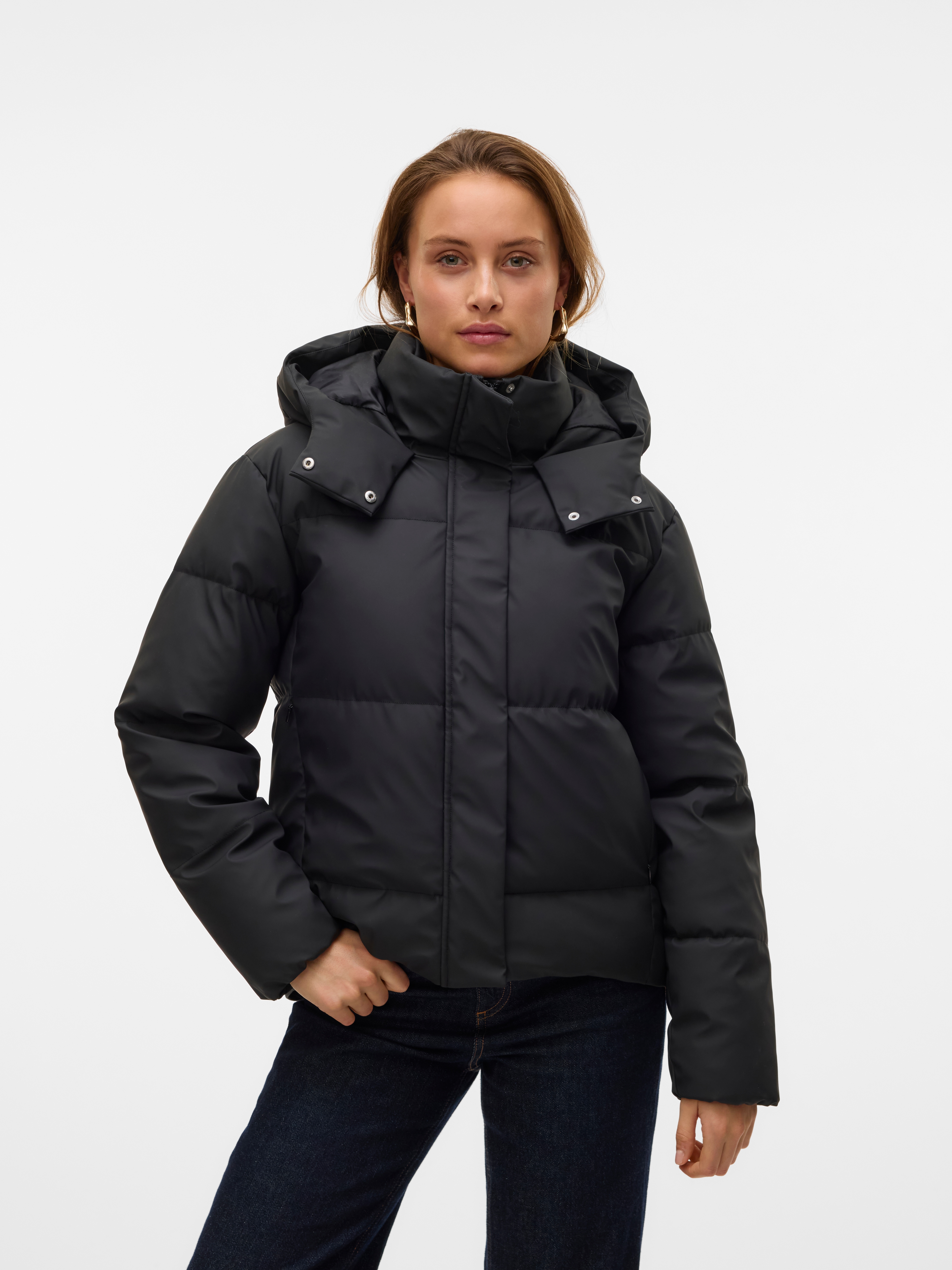 Vero Moda Steppjacke "VMGRETAKYLIE SHORT COATED JACKET NOOS" mit Kapuze Lederimitat