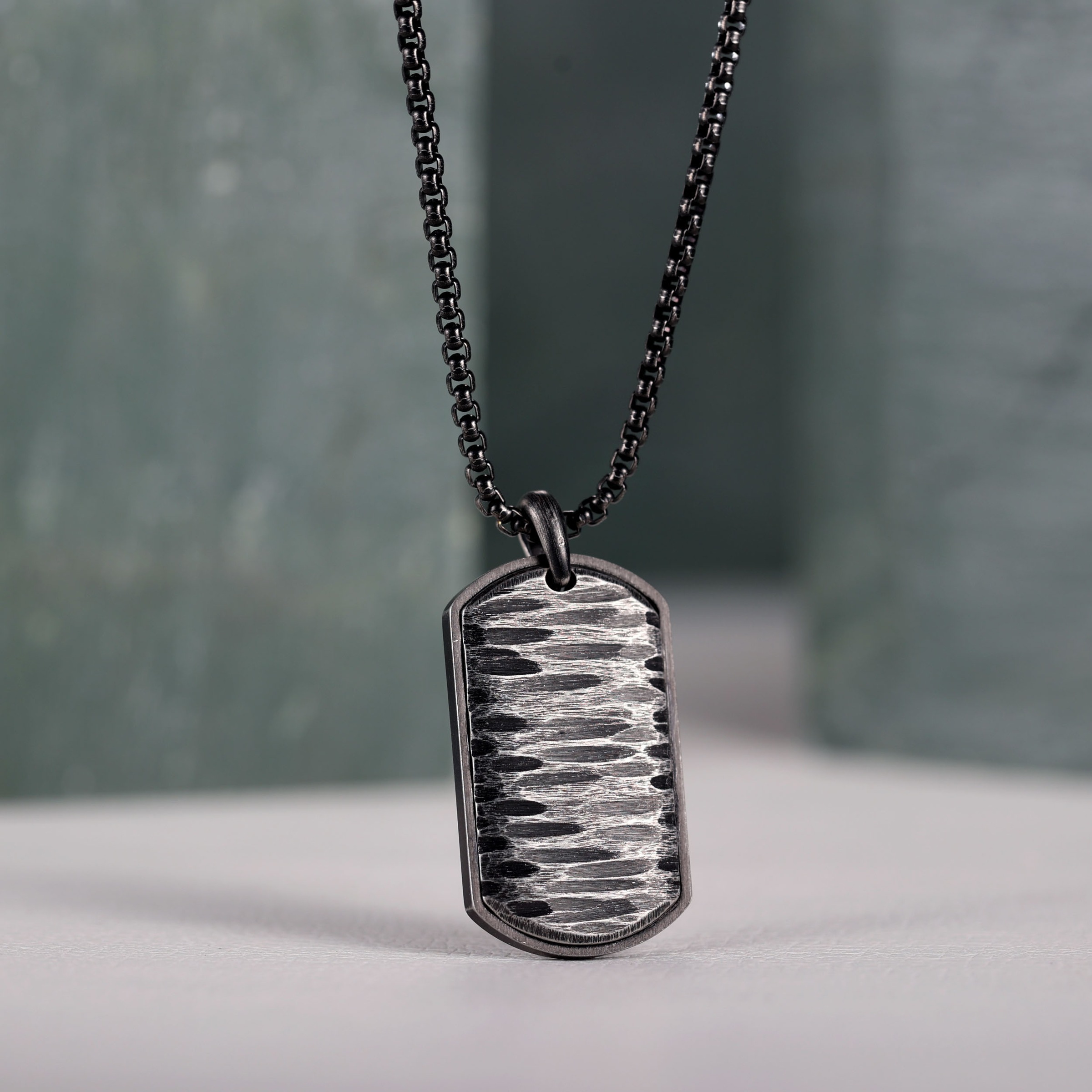 Firetti Kette mit Anhänger »Schmuck Geschenk Edelstahl Halsschmuck Halskette Dog Tag Crag Fels«