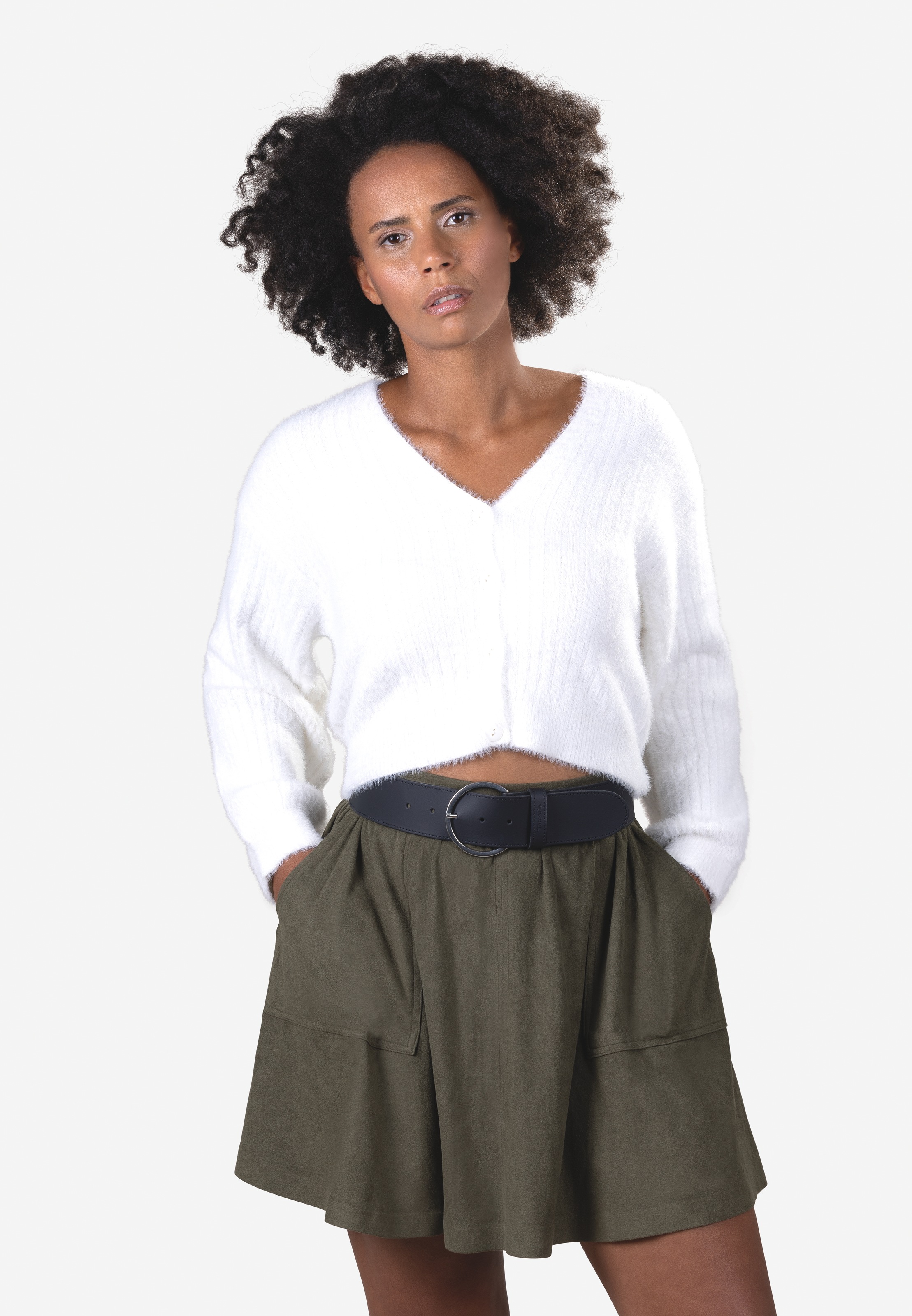 Thumbnail - Tamaris rund geschnitten für eine bessere Passform