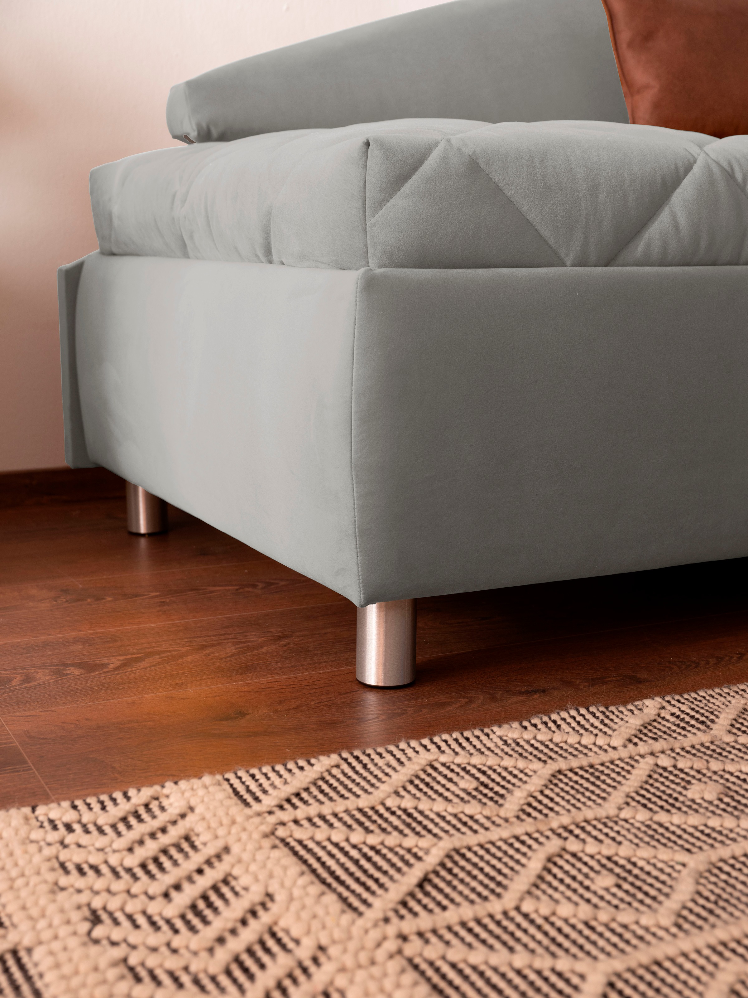 alina Schlafsofa, Bettkasten, Zierkissen-Set aus: 2 Stk. 40x40cm, 1 Stk. 30x30cm