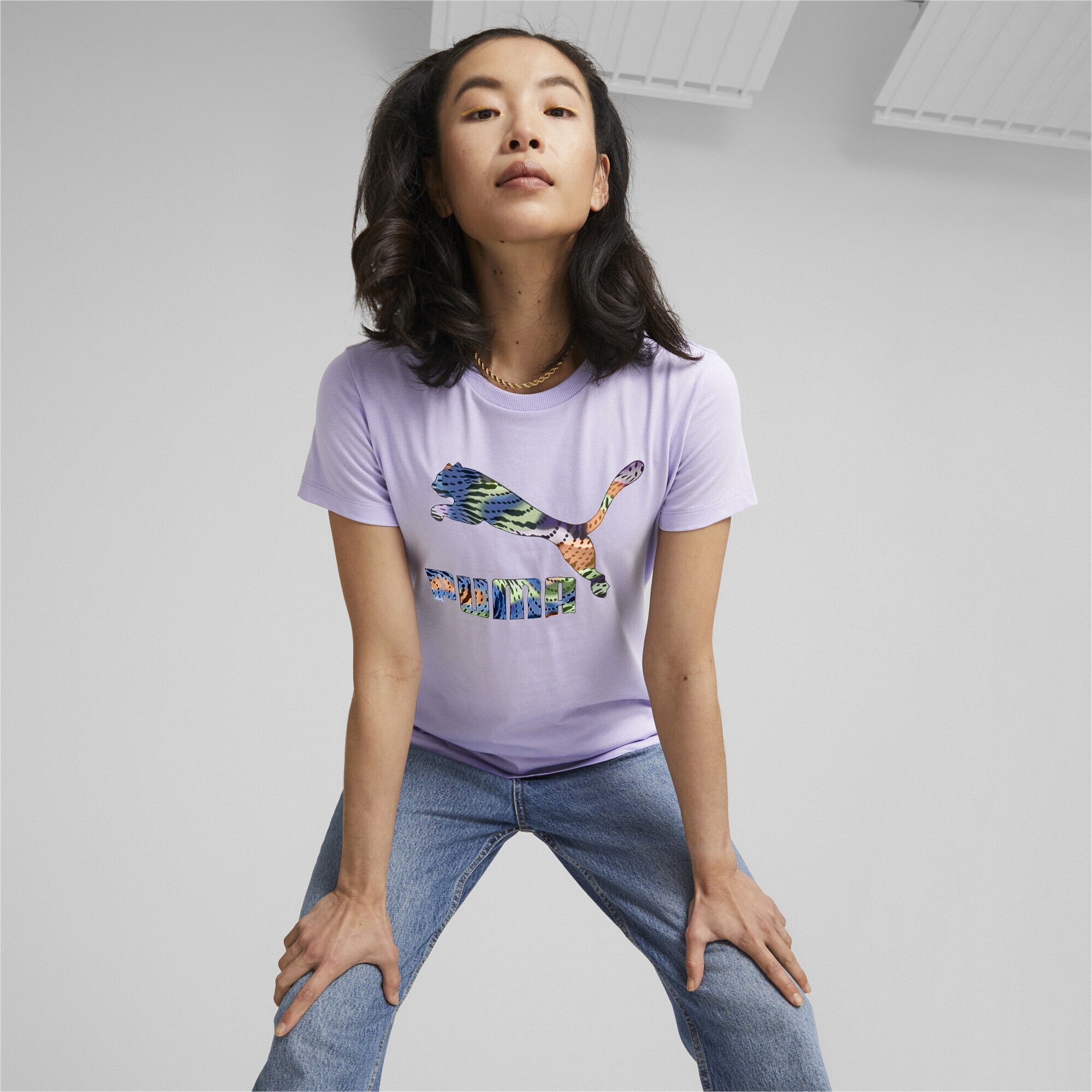 PUMA Trainingsshirt »Classics Logo Infill T-Shirt Damen«