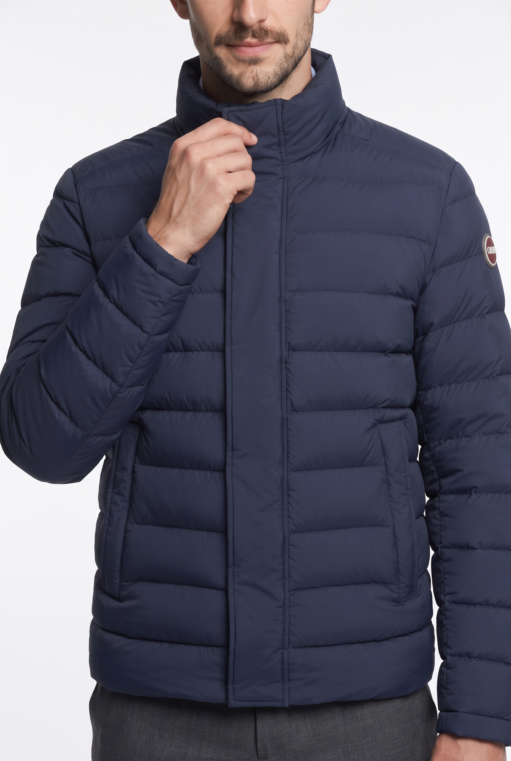 Colmar Daunenjacke ohne Kapuze mit verdeckter Knopfleiste, Regular Fit, Stehkragen
