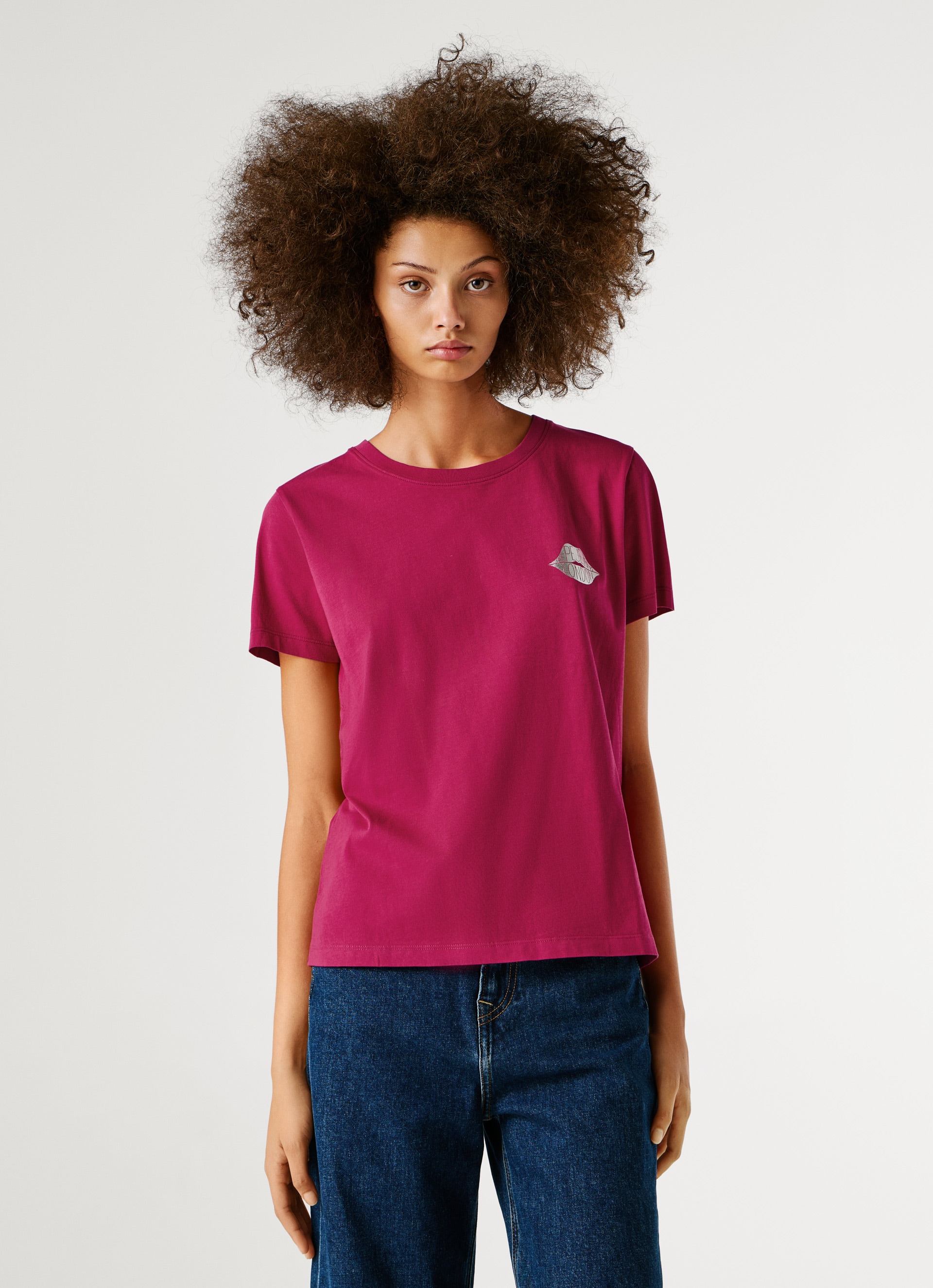 Pepe Jeans T-Shirt »BRULE« mit Runhals, kleiner Print auf der Brust