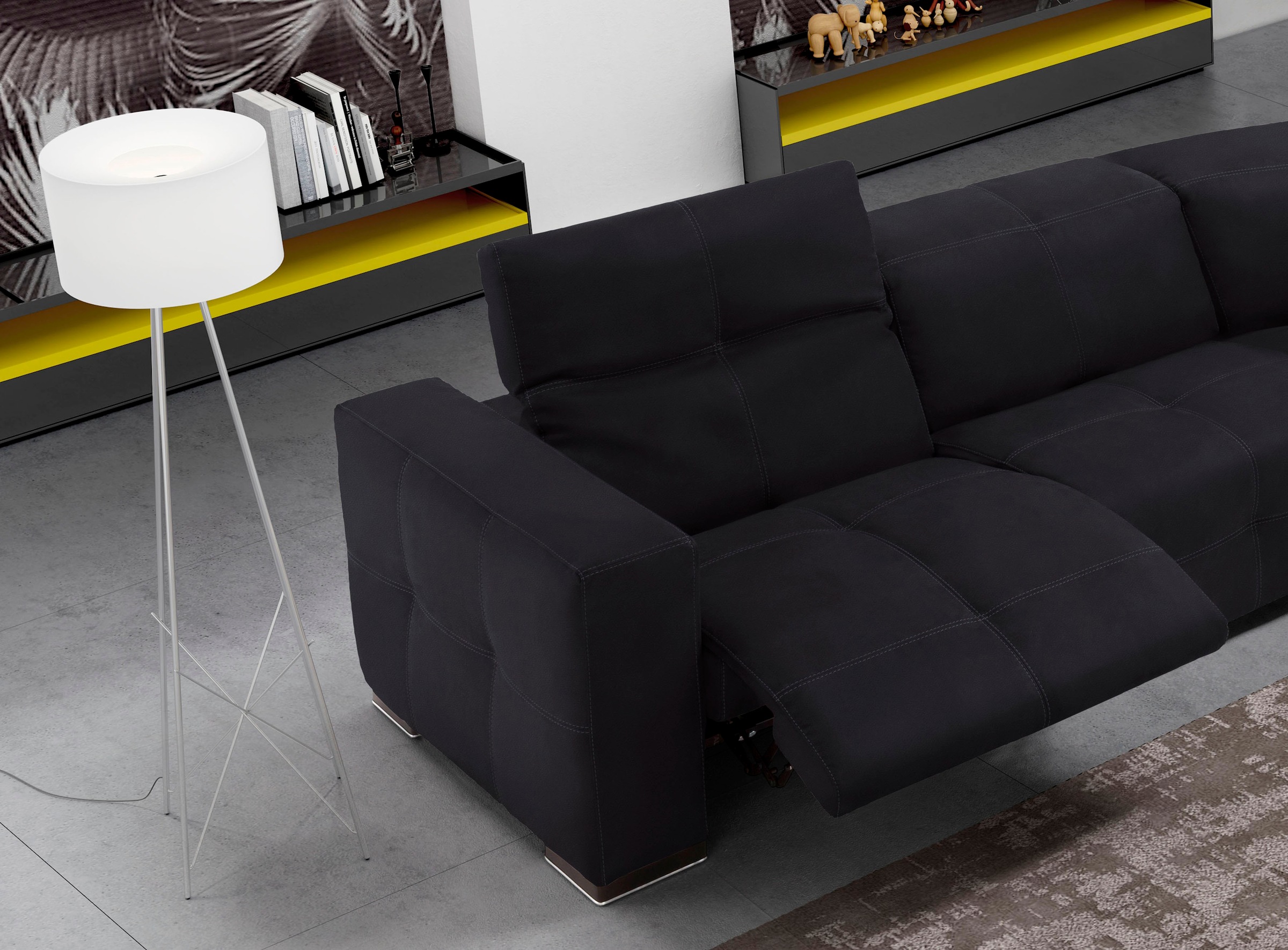 Ecksofa EGOITALIANO "Sauvanne, Designsofa der Extraklasse, elegant und bequem", grau (smoke), B:300cm H:100cm T:274cm, Leder »BULL« (echtes Rindsleder). Geschliffenes, pigmentiertes und behandeltes Rindsleder mit einer Dicke von 1, 3-1, 5 mm. Dieses Leder 2