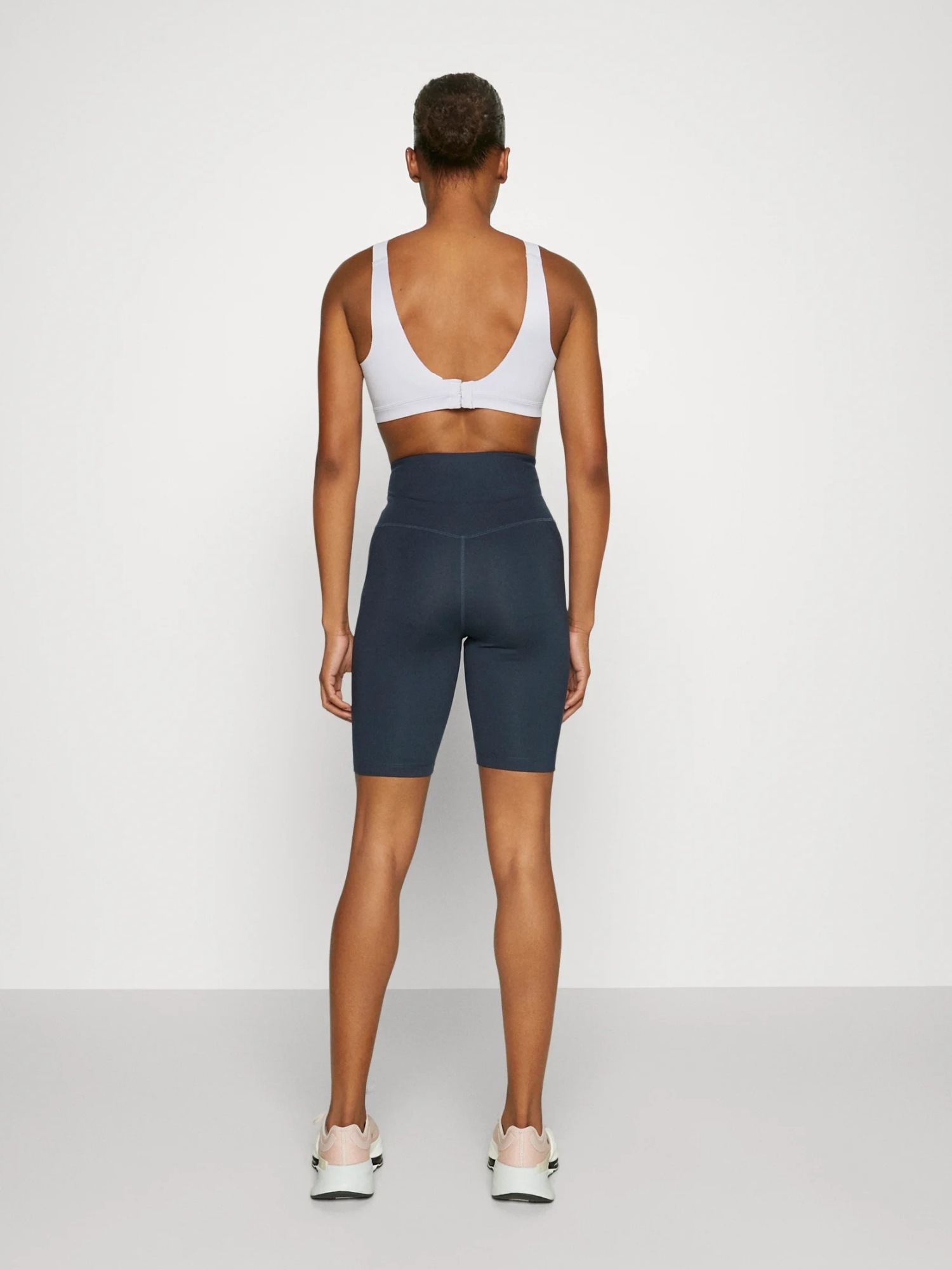 Thumbnail - GIRLFRIEND COLLECTIVE Shorts "Girlfriend Collective Shorts Compressive"