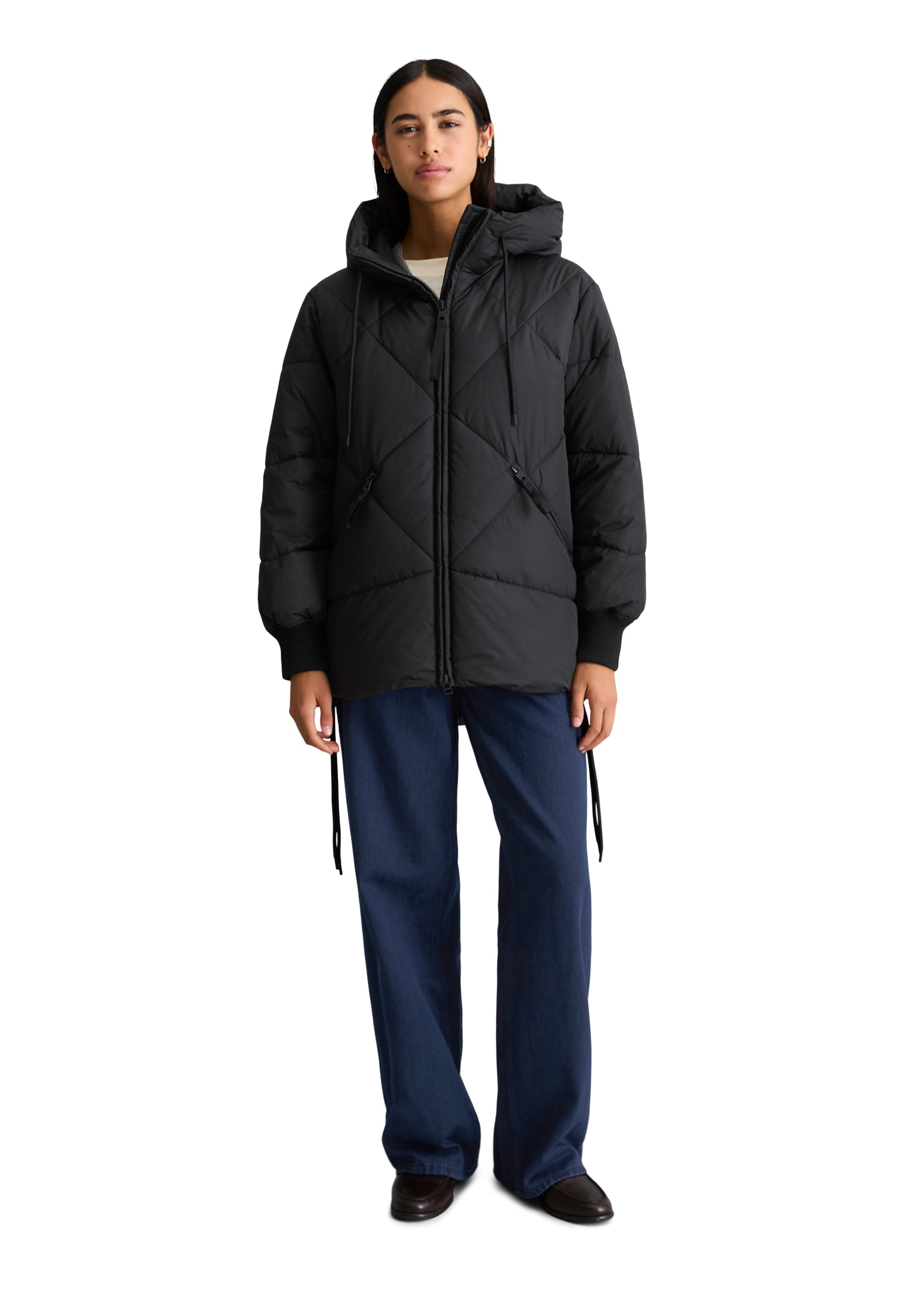 Marc O'Polo DENIM Steppjacke mit Kapuze relaxed aus recyceltem Polyester, mit Rautensteppmuster
