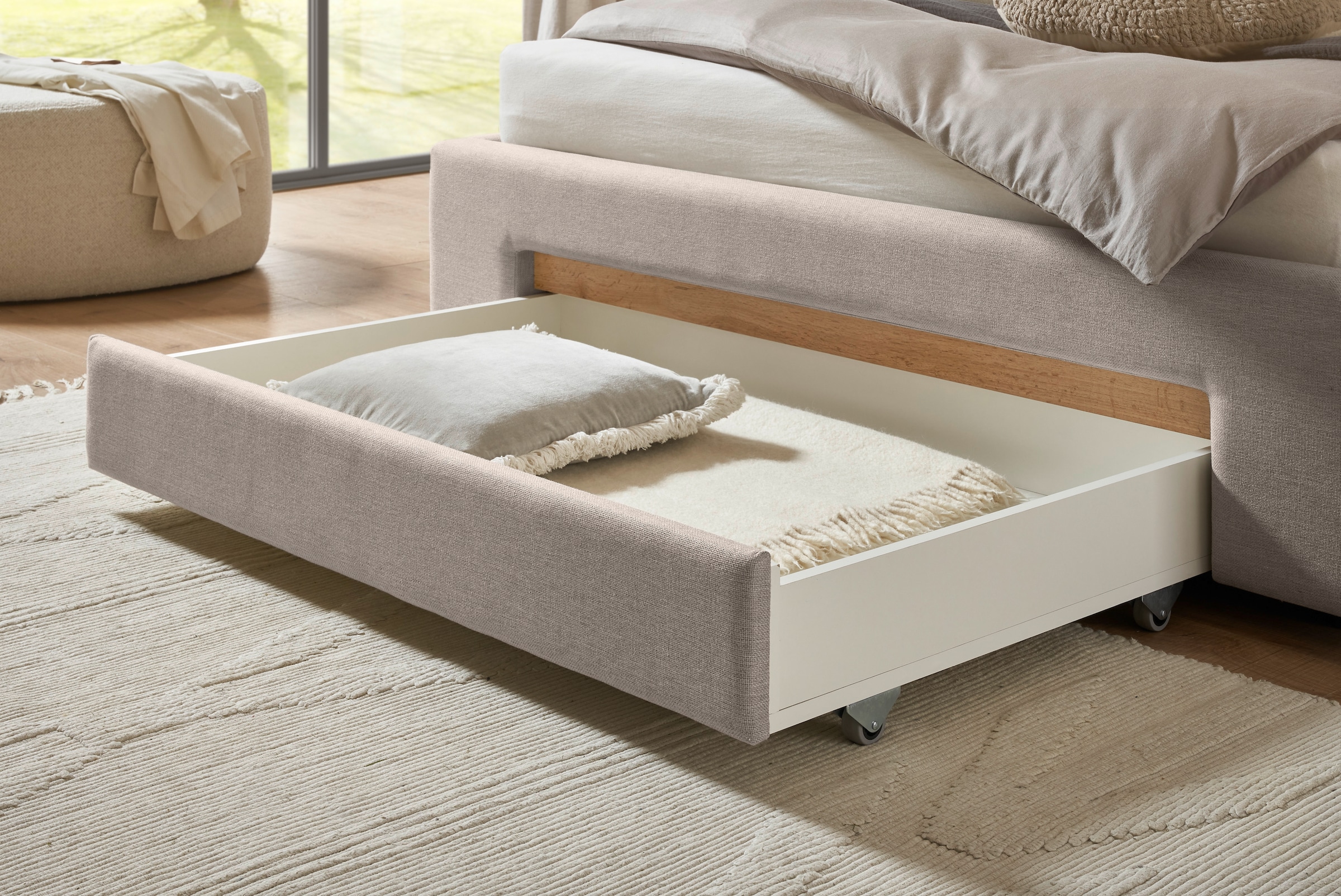 INOSIGN Polsterbett »CiTY/GiRON, Bettgestell mit Bettkasten, gepolstertes Stauraumbett«, mit Hundebett oder Stauraumschublade, Bezug Cord-oder Leinenoptik