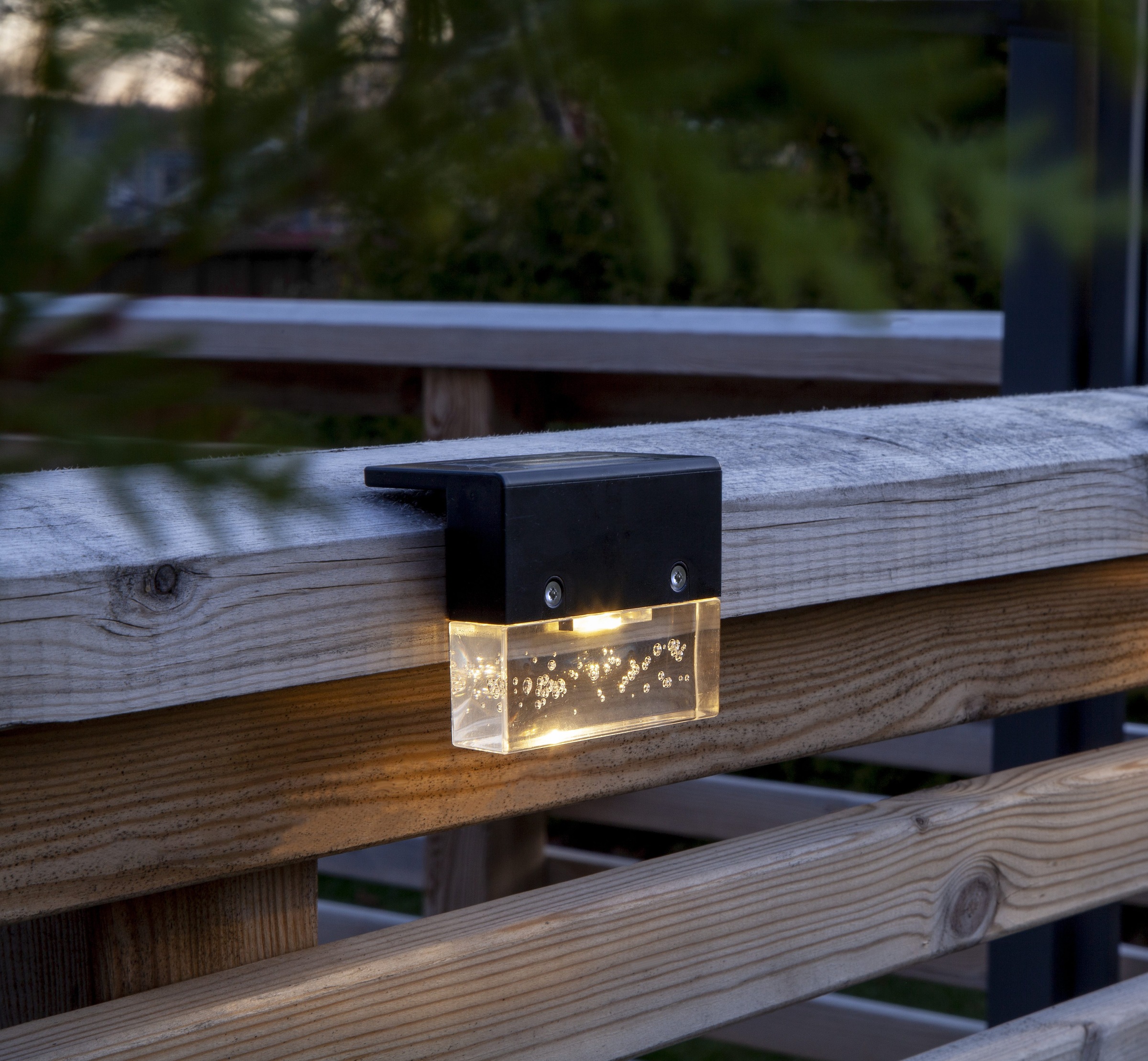 Parforce Traditional Hunting LED Solarleuchte »Solar-Wandleuchte Bubbly Fence« LED-Board 4 Stk. Warmweiß 4er-Set, bubbly Acrylteil, Dämmerungssensor