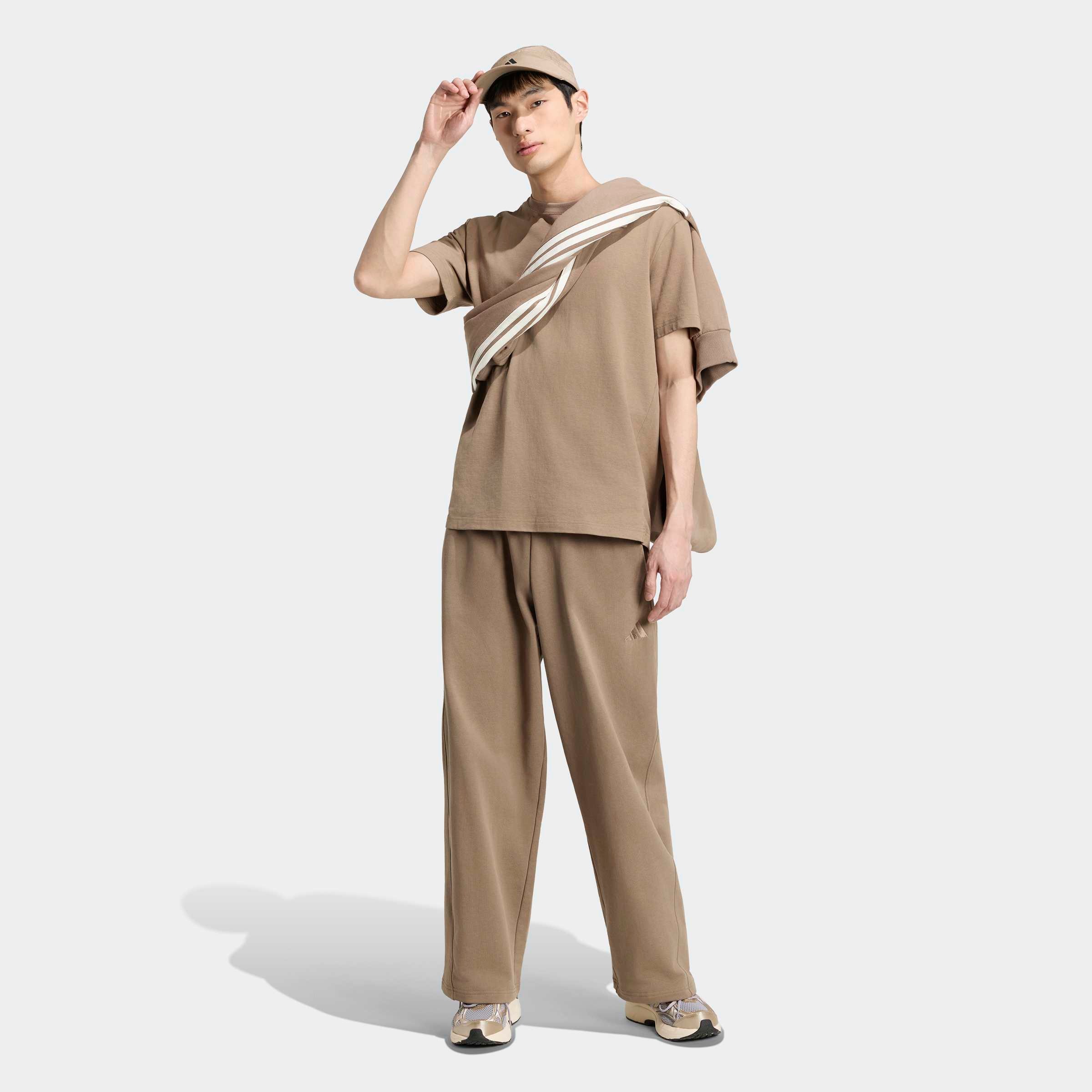 adidas Sportswear Sporthose »ADIDAS AUSRÜSTUNG, WEIT, KLEINES LOGO«