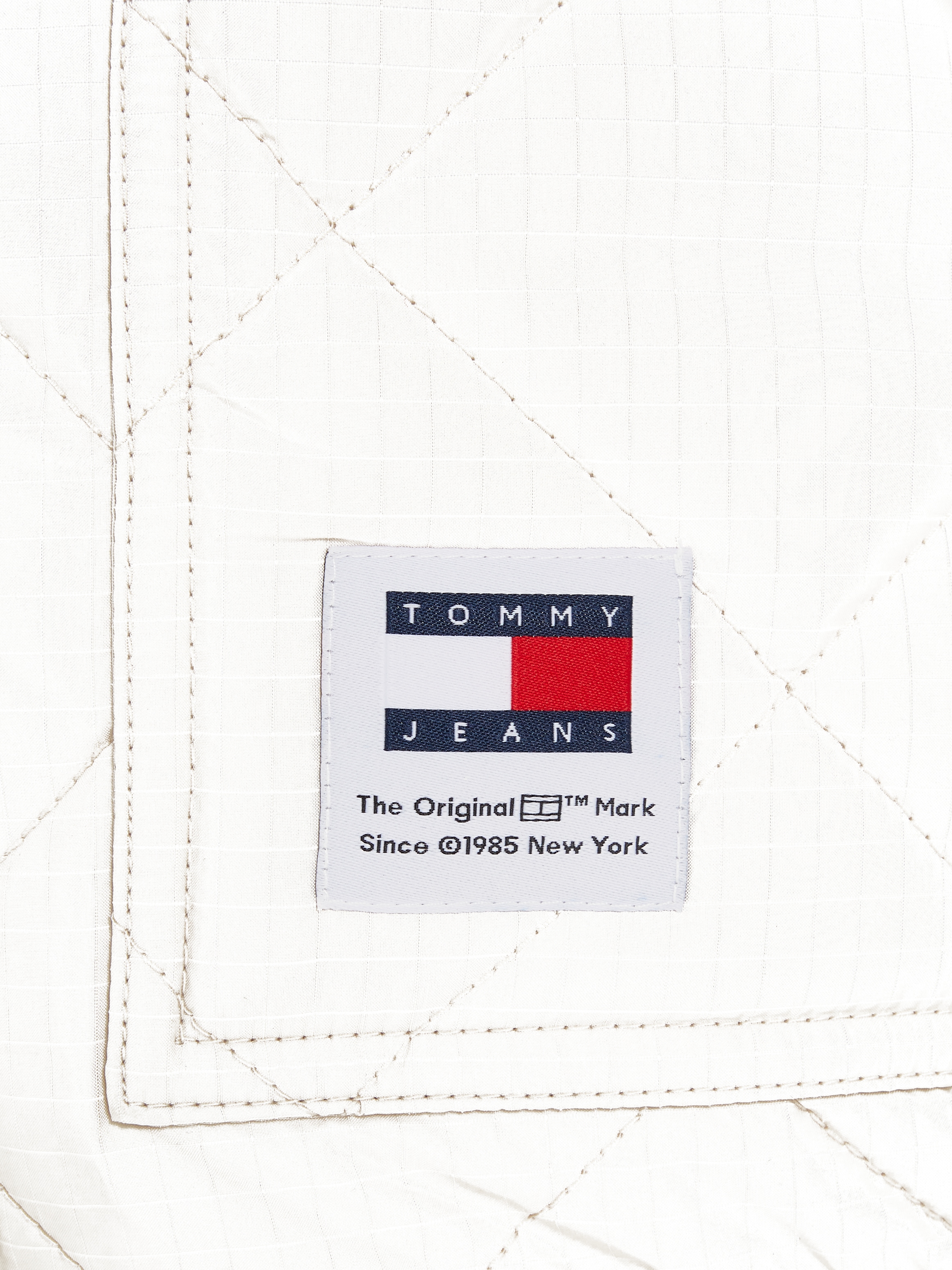 Tommy Jeans Steppweste »TJM REG ENTRY VEST« mit modischem Rautenmuster