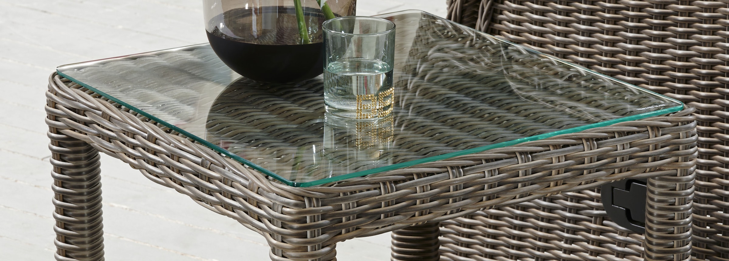 Destiny Balkonset »LUNA MERANO«, (Set, 3 tlg., 1 Beistelltisch, 2 Sessel), (Set, 7-tlg., 2 Sessel, 1 Tisch 46x47x50cm) Aluminium, Polyrattan