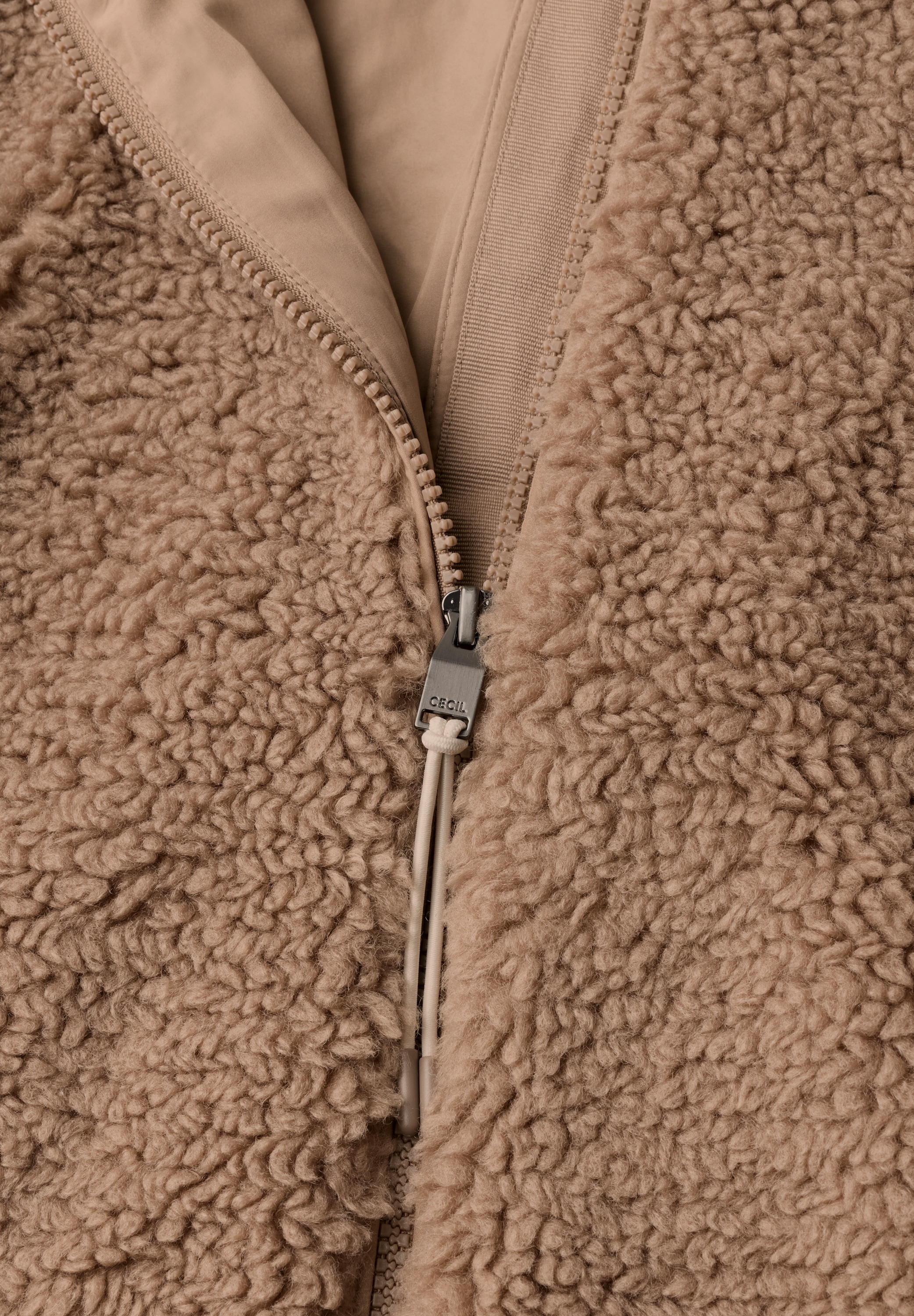Cecil Kurzjacke mit Kapuze mit Kapuze