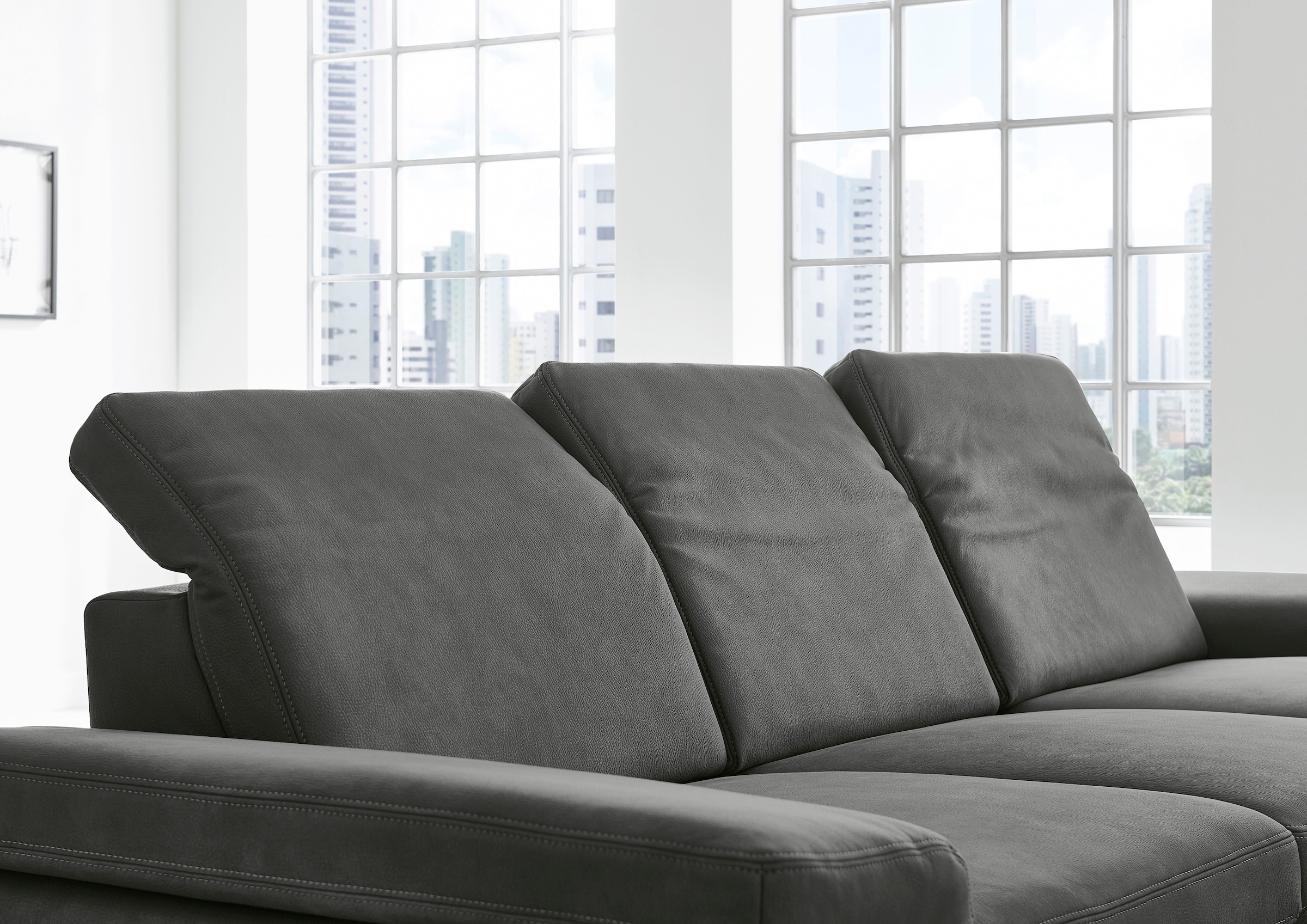 Die PlanBar Ecksofa »MP-IN17041 L-Form«, mit Sitztiefenverstellung, optional Kopfteilverstellung & Bettfunktion
