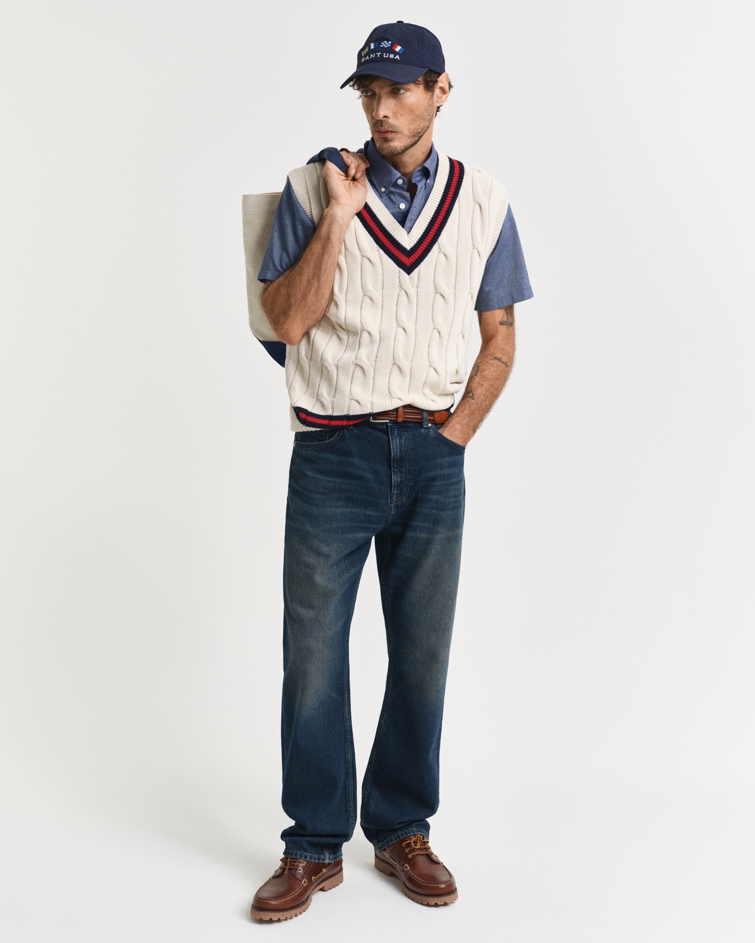 Gant Kurzarmhemd »REG OXFORD SHIRT«, Gant-Stickerei