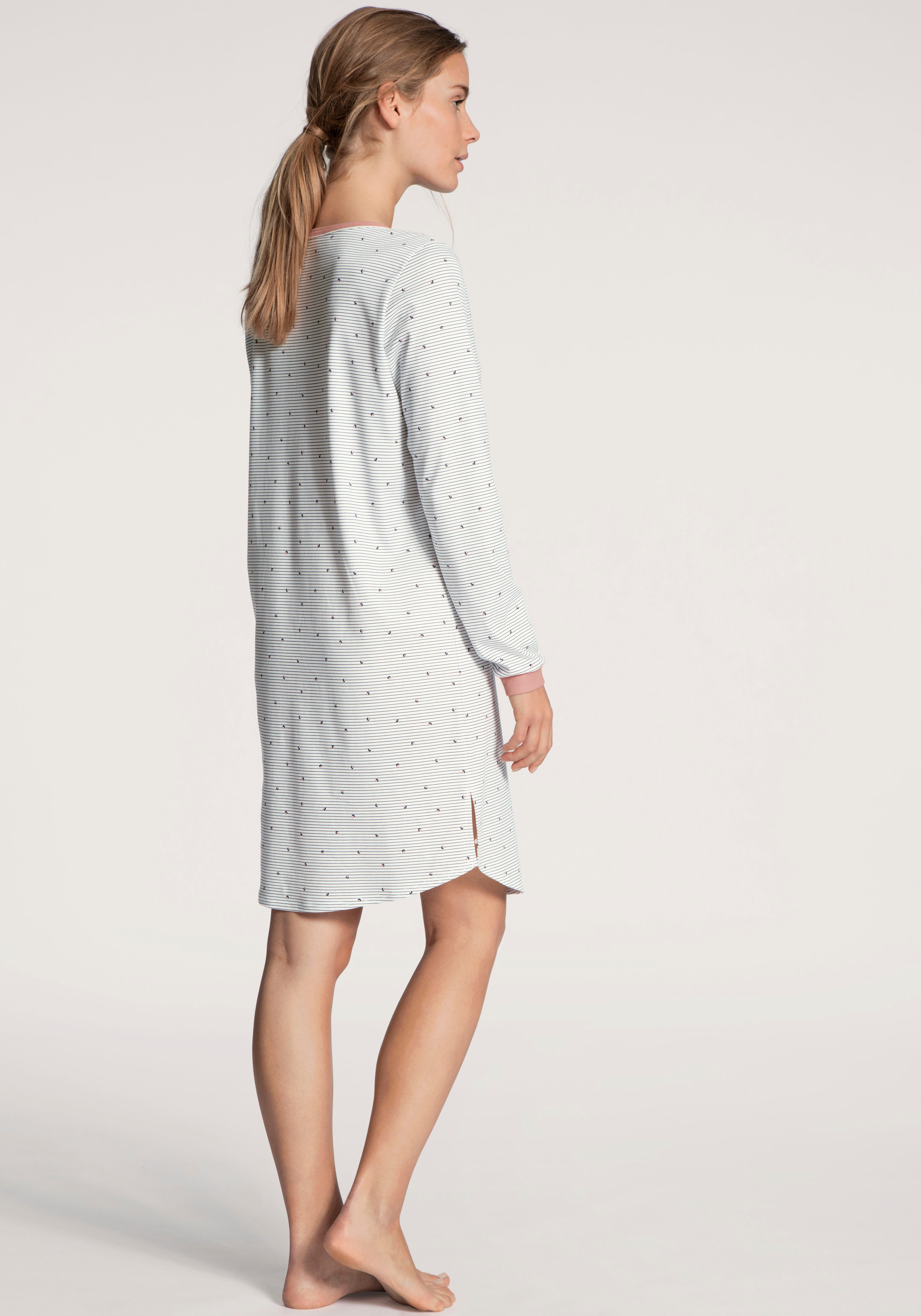 Thumbnail - CALIDA Nachthemd "Sweet Dreams" Ohne Tasche Interlock-Qualität, Modern Fit, ca. 95cm lang