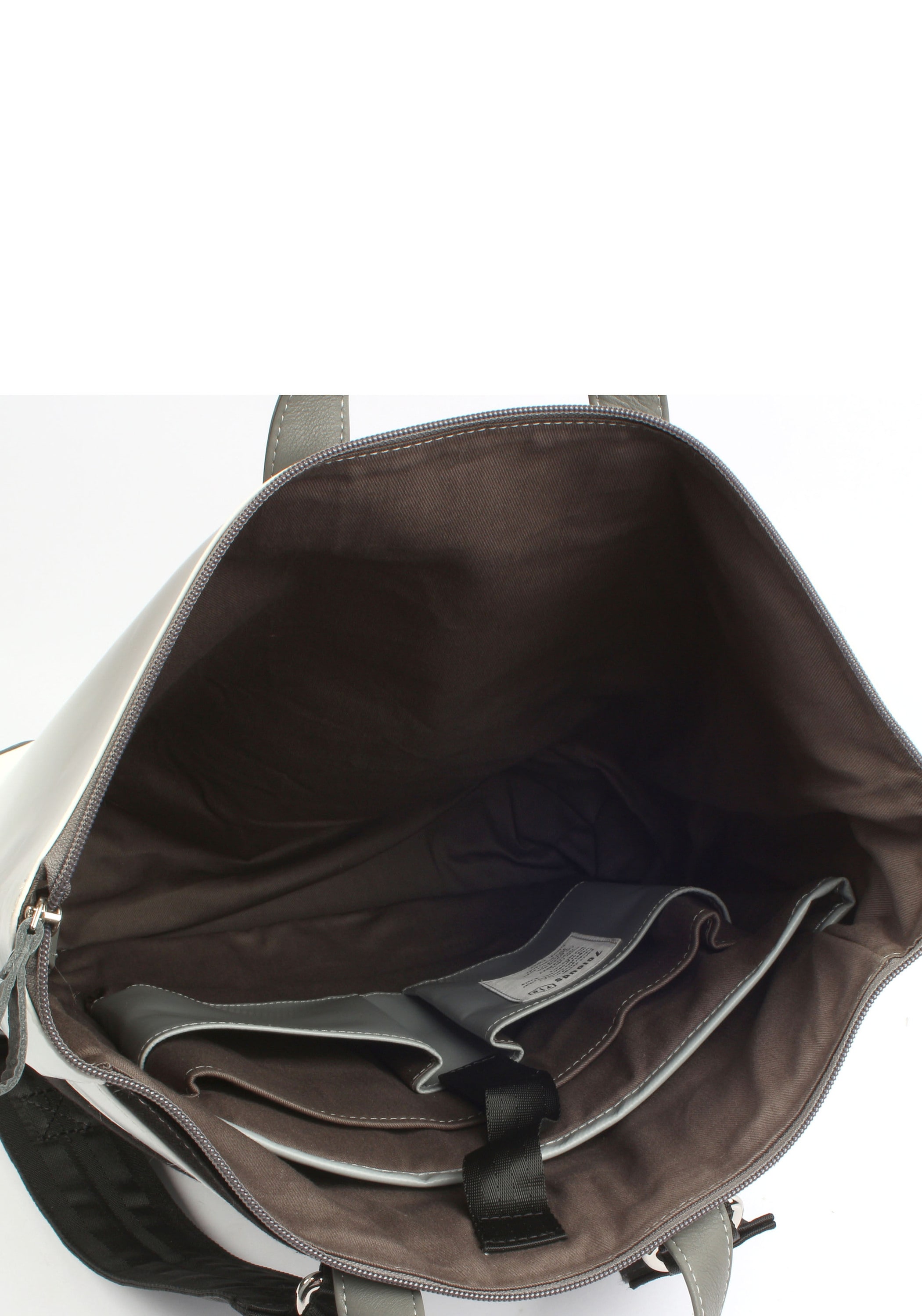 7clouds Cityrucksack »Shams 7.4«, mit recyceltem PET