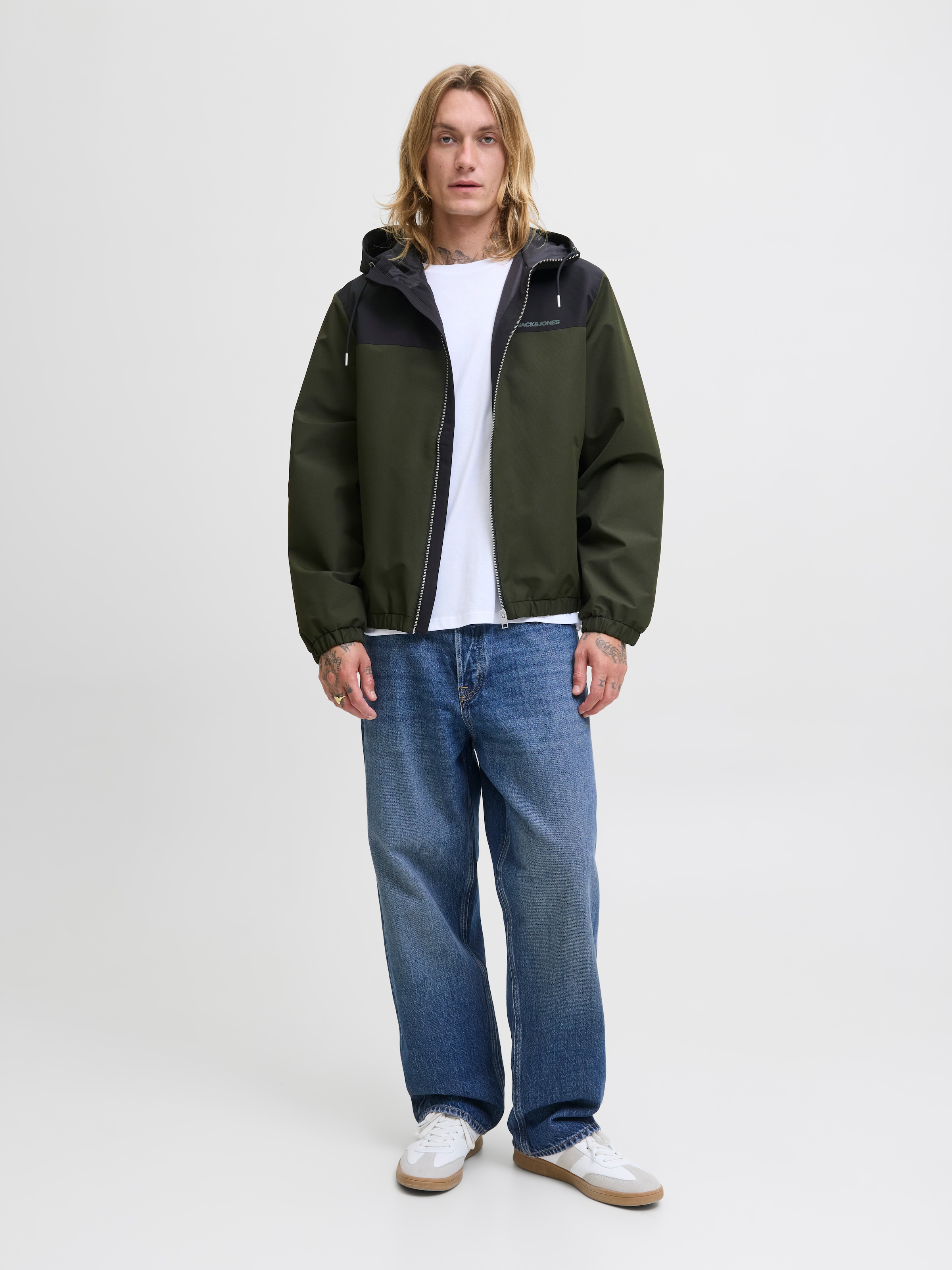 Jack & Jones Blouson »JJELEGACY LIGHT JACKET HOOD NOOS«, mit Kapuze, mit Logo Schriftzug