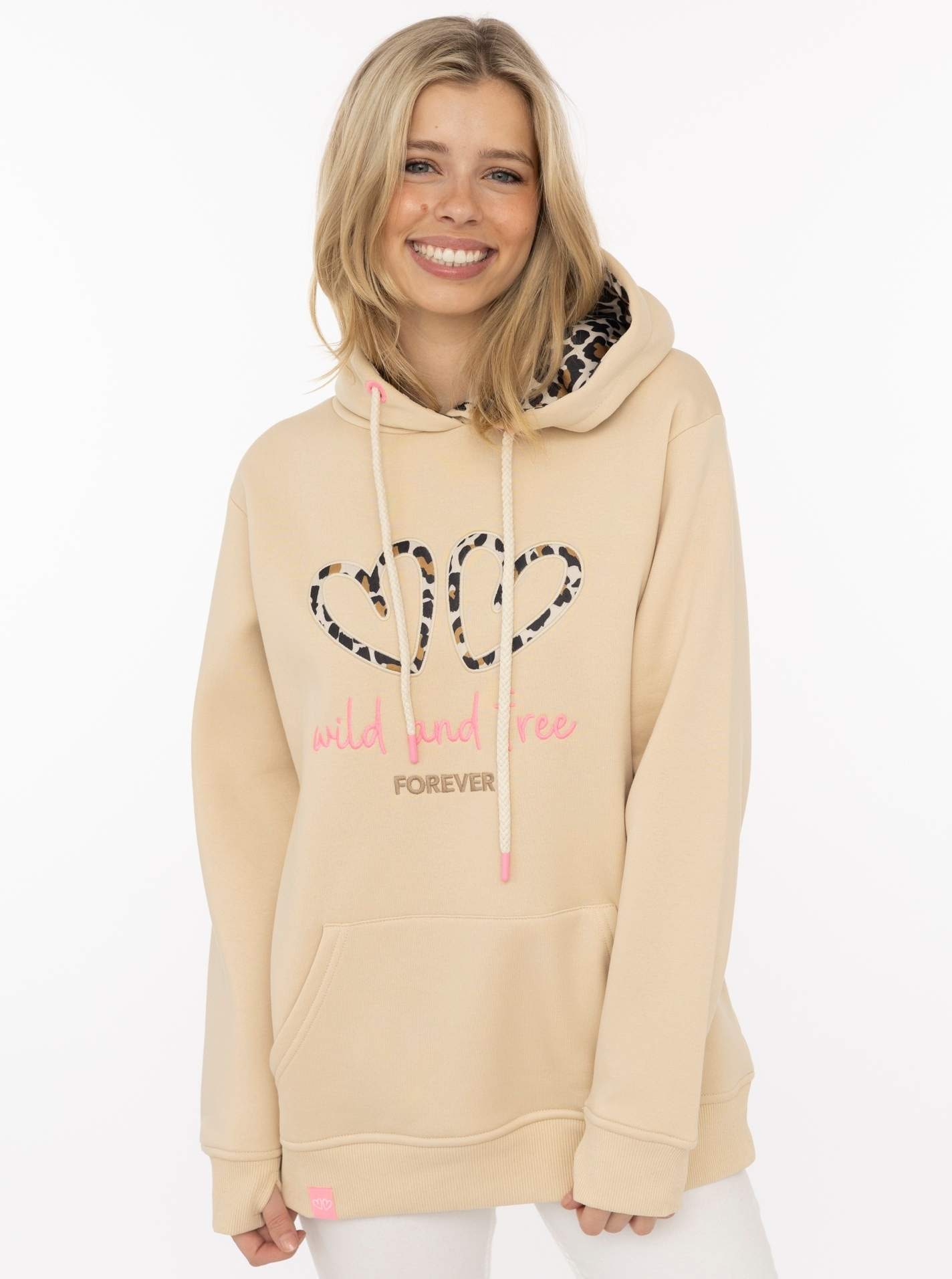 Zwillingsherz Hoodie »"FOREVER wild"«, zwei gestickte Herzmotive, Leo-Design, Kapuze, Kängurutasche
