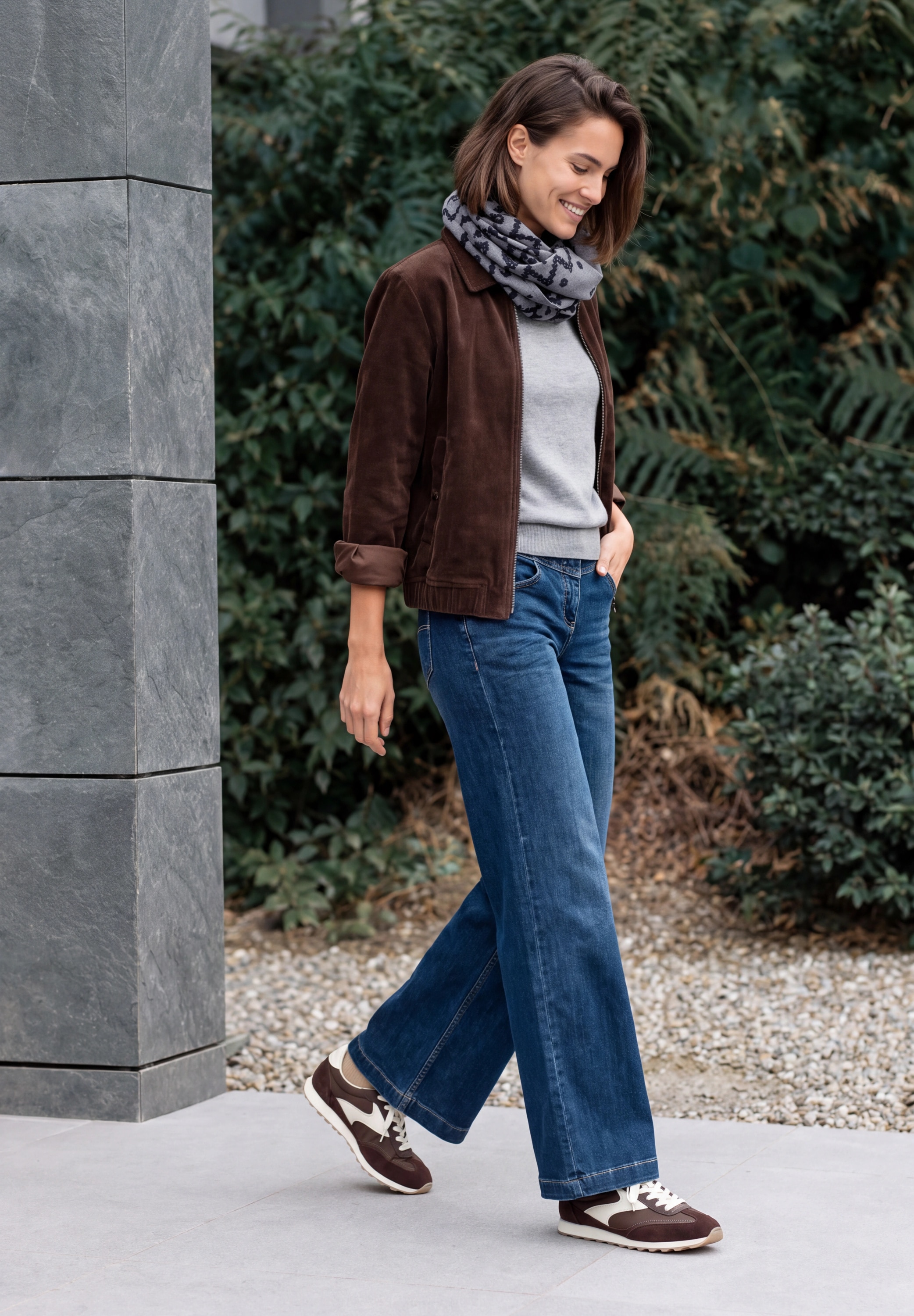 Cecil Loop aus softem Materialmix