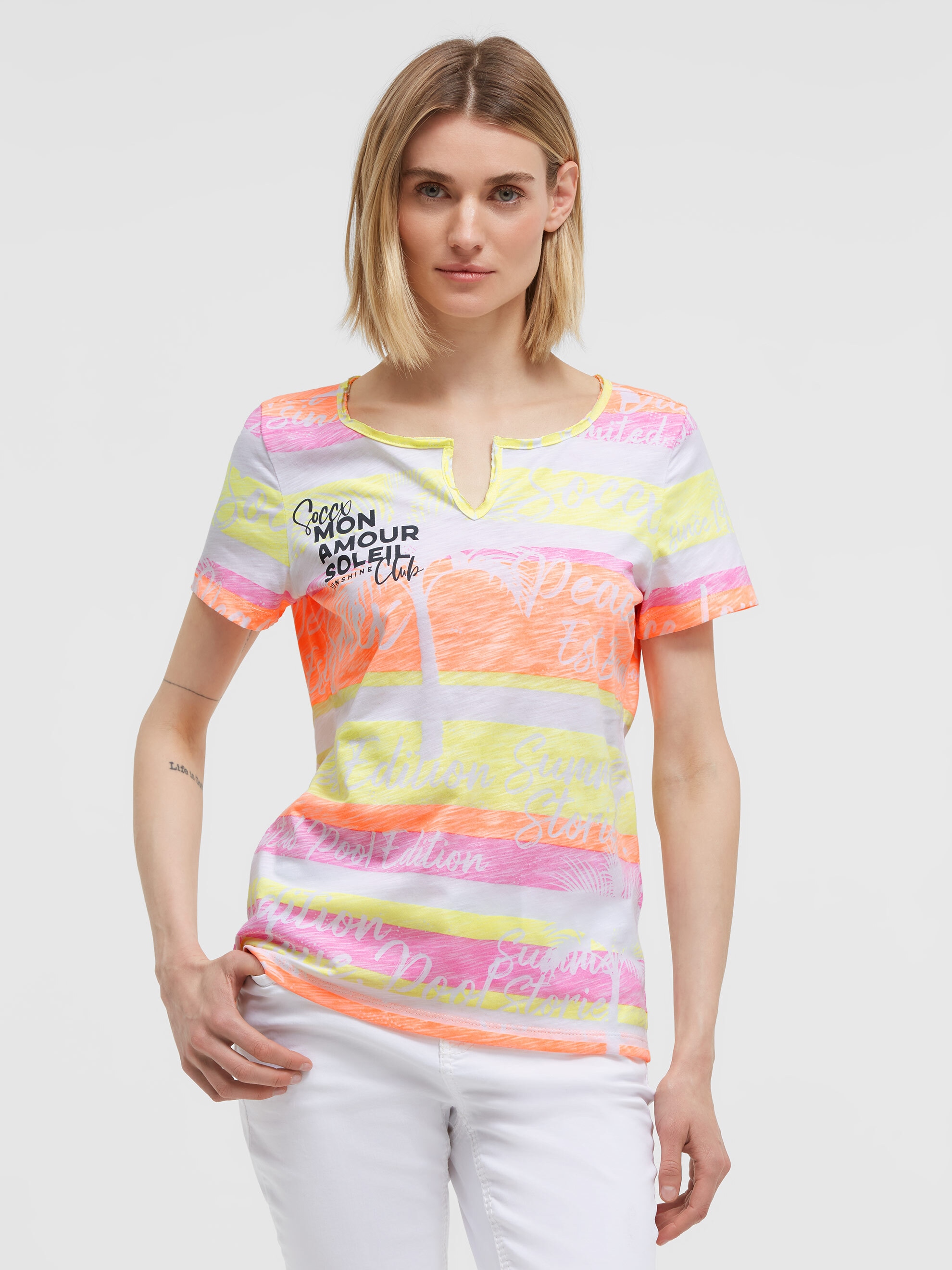 SOCCX V-Shirt mit All Over-Print