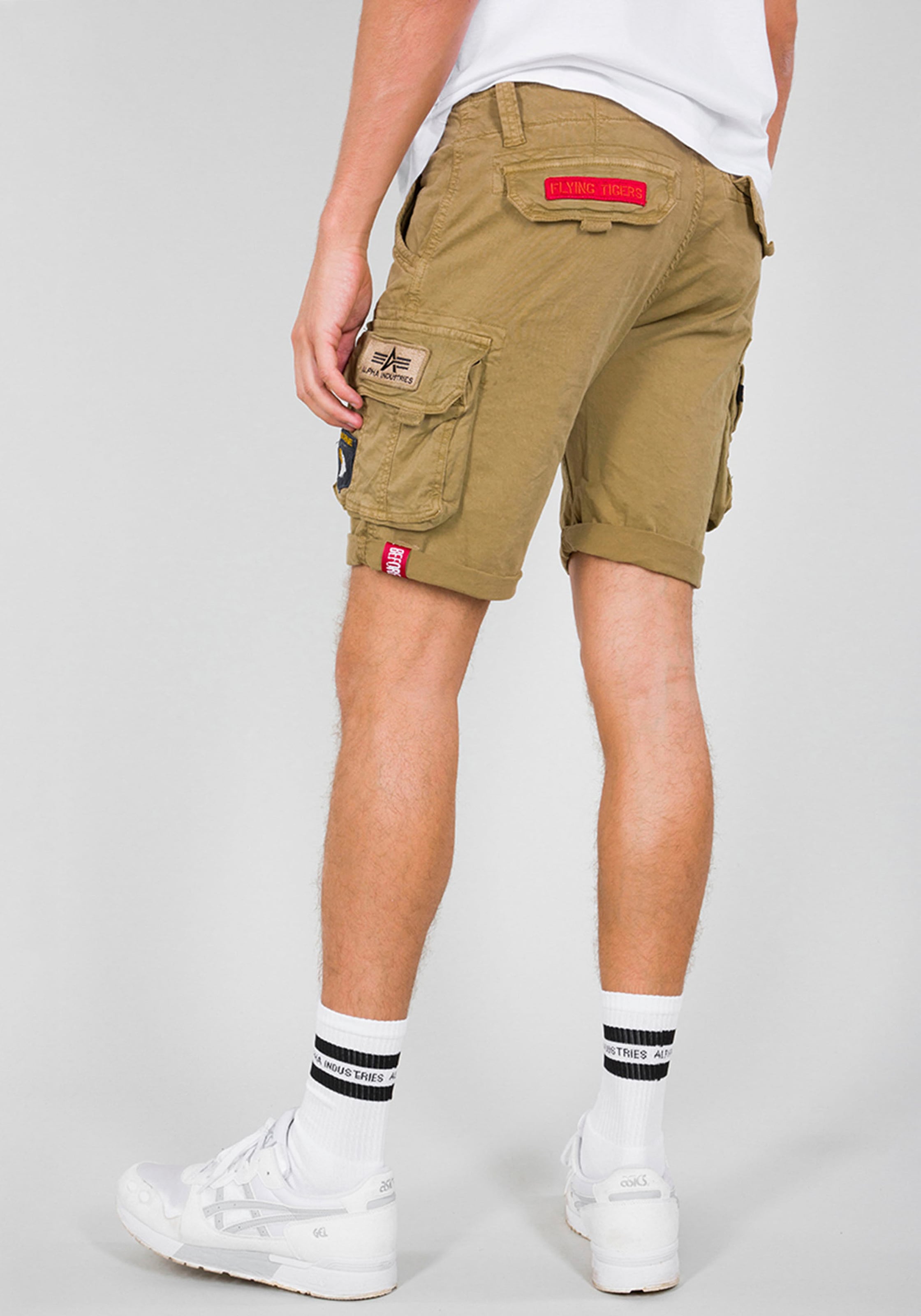 Alpha Industries Cargoshorts »Crew Short Patch«