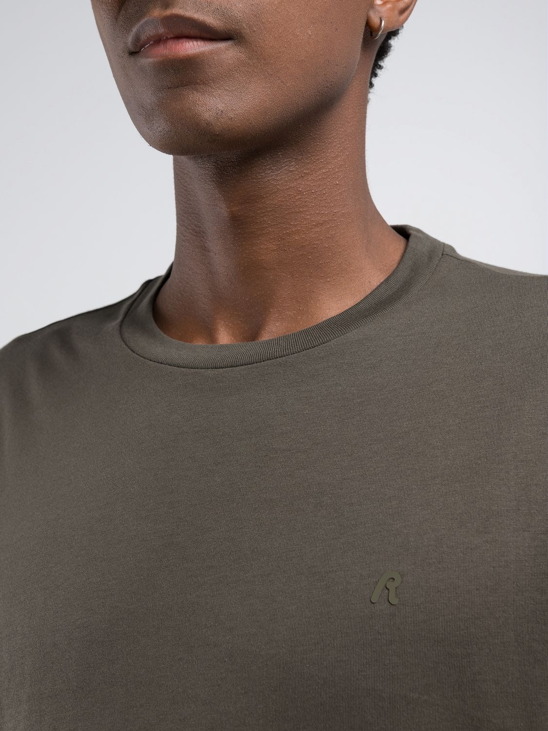 Thumbnail - Replay T-Shirt "mit Logostickerei auf der Brust"