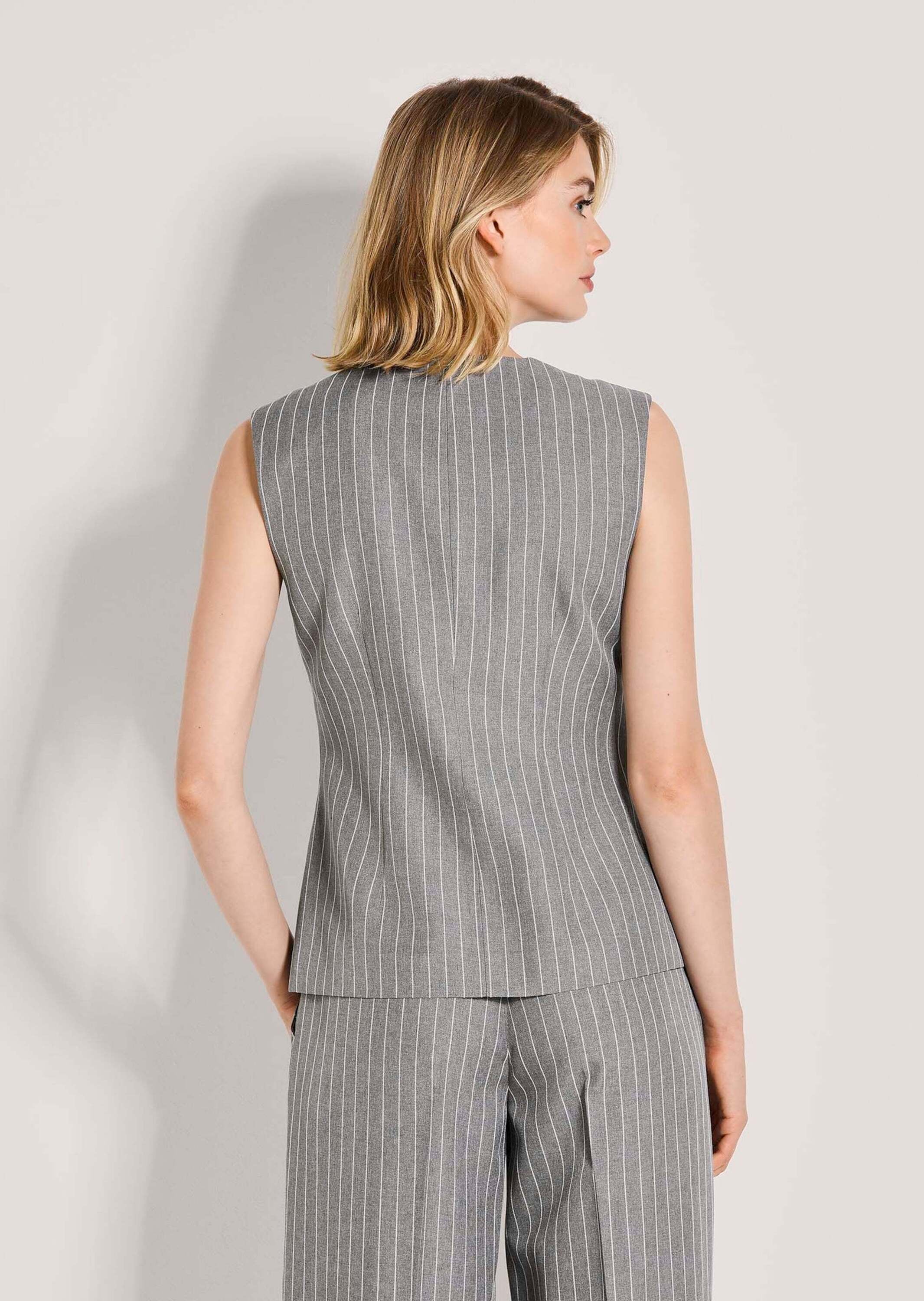 MADELEINE Kurzweste »Weste Elegante Nadelstreifen-Weste mit Knöpfen«