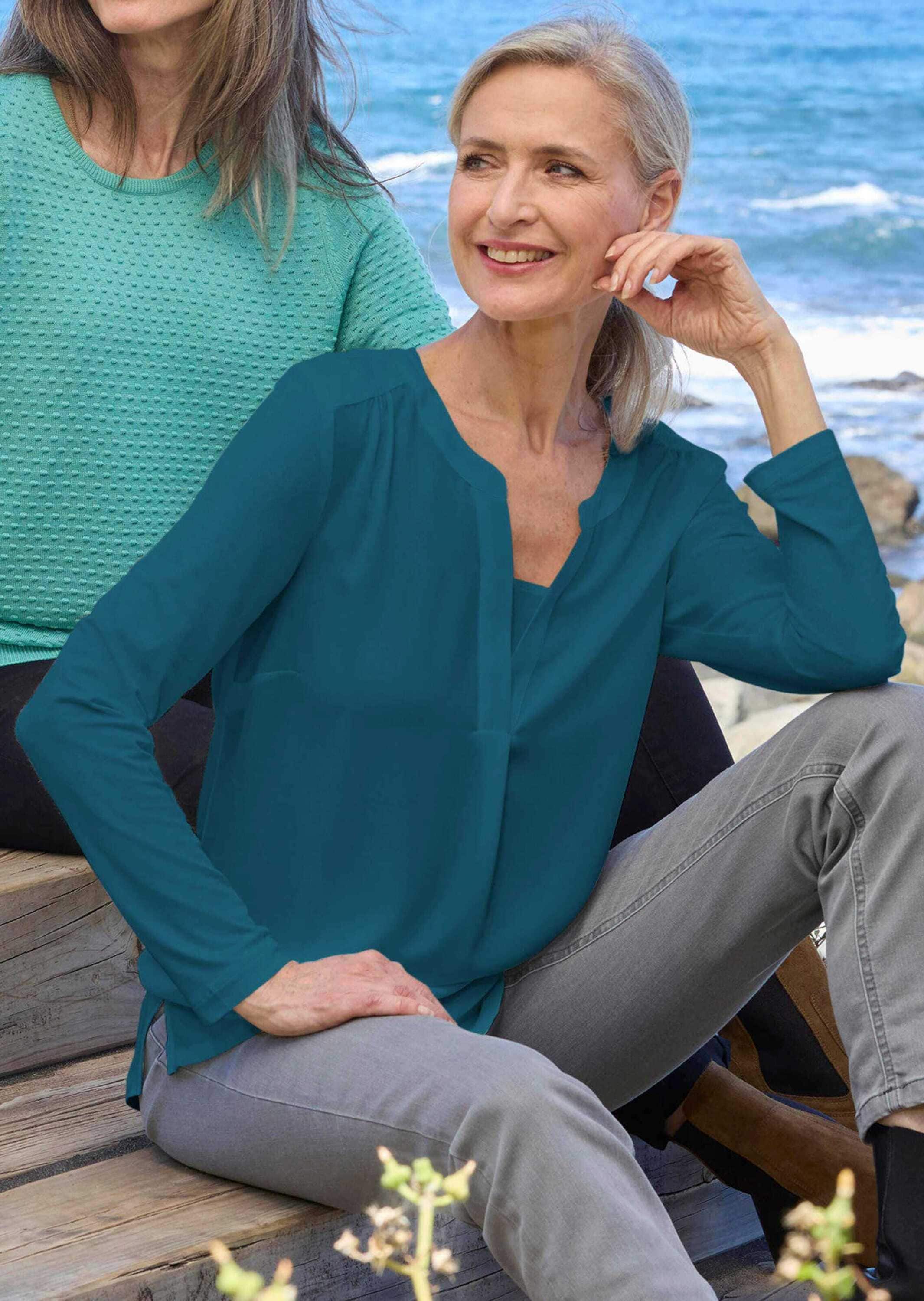 GOLDNER Kurzarmbluse »Kurzgröße Langarm Damen Unibluse mit Chiffoneinsatz und Rundhalsaussschnitt«