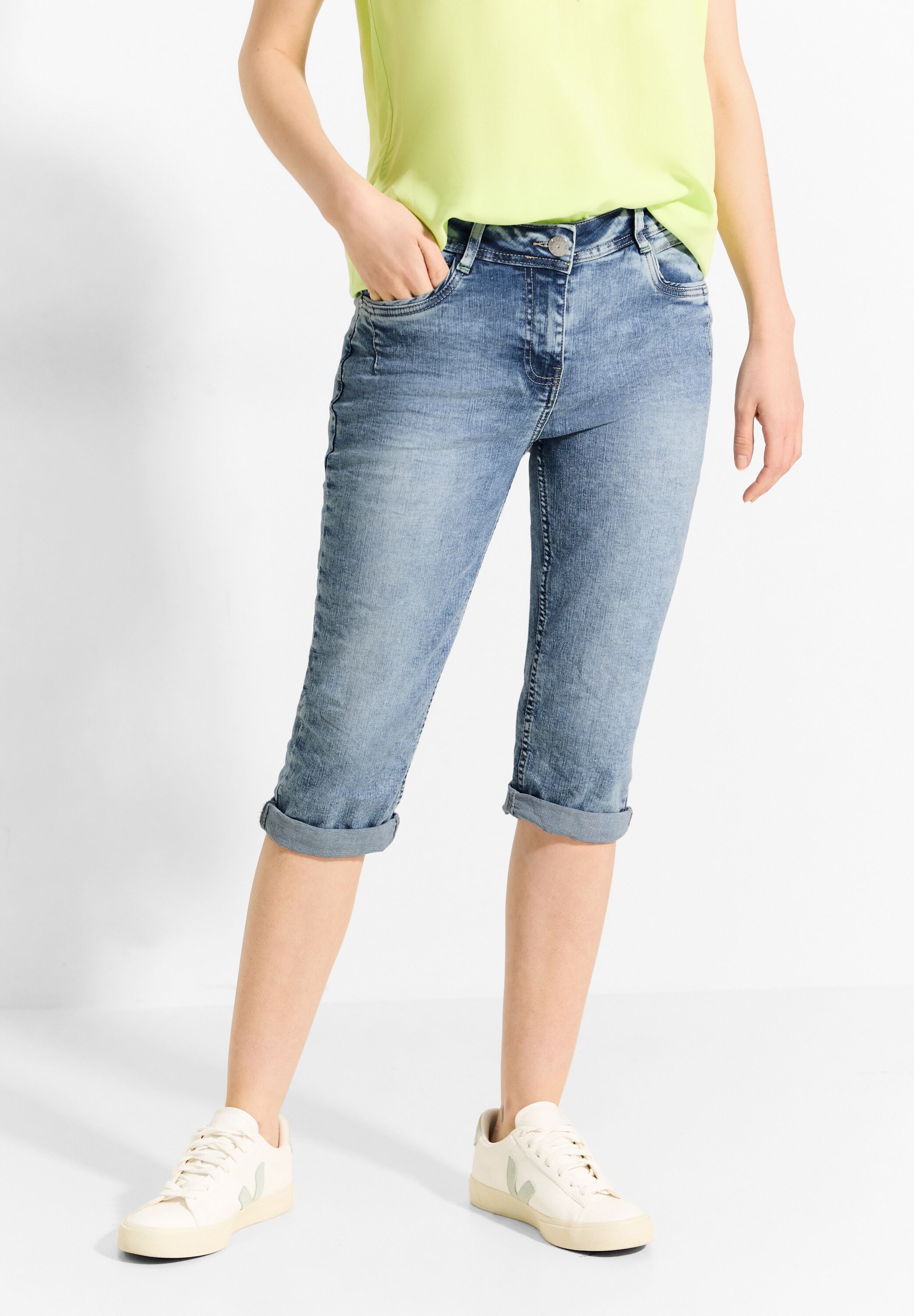 Cecil Jeansshorts "Style Toronto", mit dekorativen Nähten günstig online kaufen