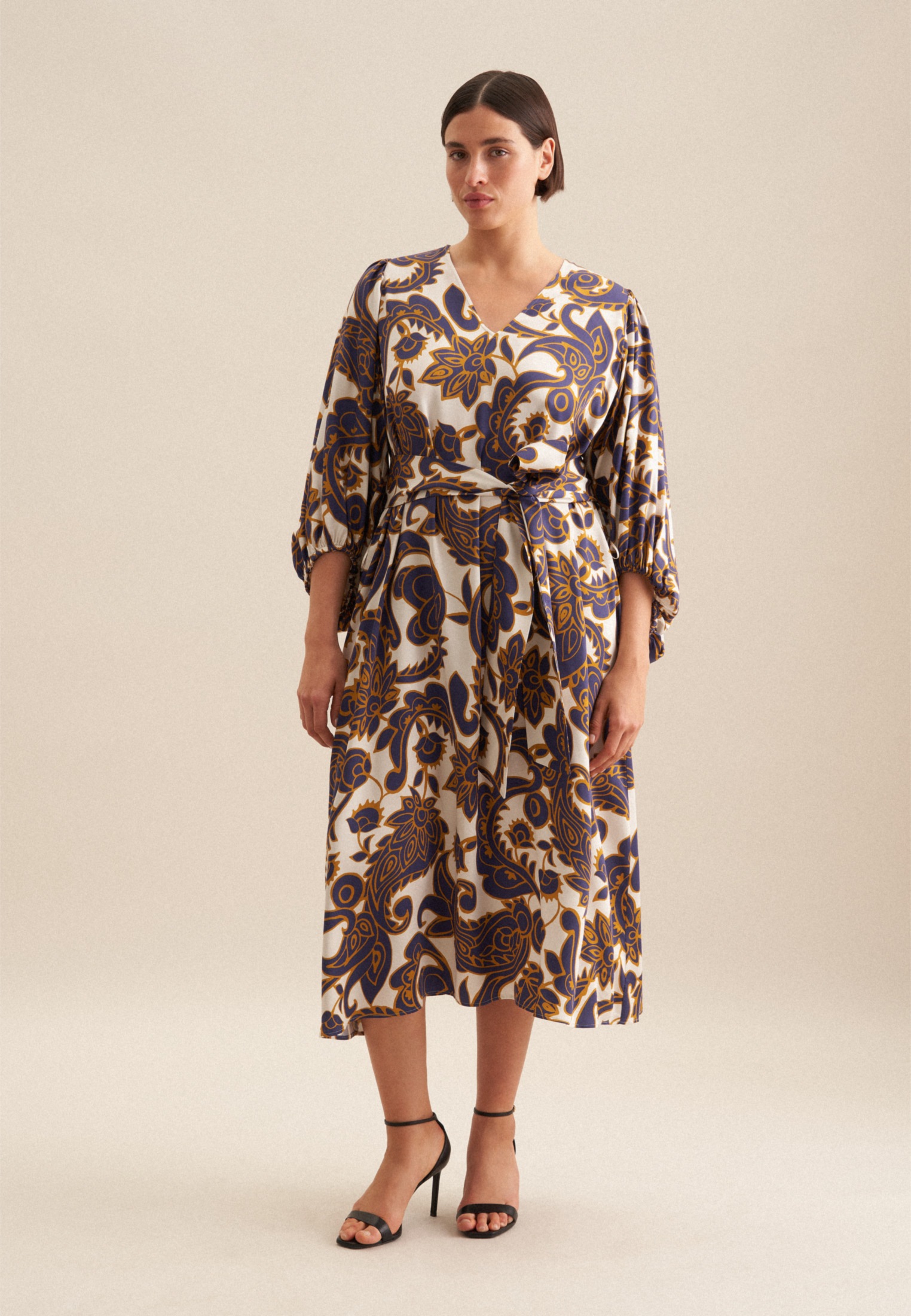 seidensticker Sommerkleid »Schwarze Rose«, 3/4-Arm V-Neck Paisley