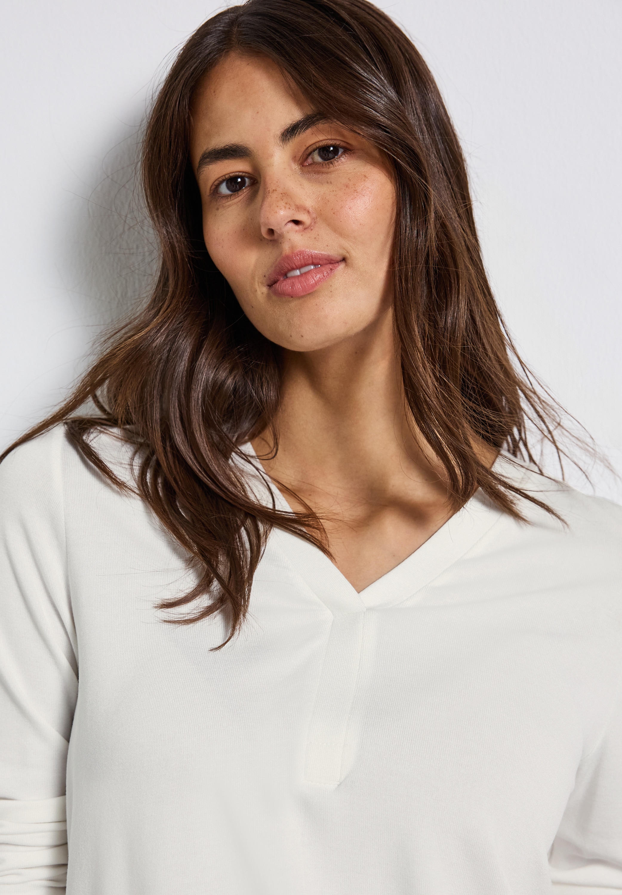 STREET ONE Langarmshirt, mit V-Ausschnitt günstig online kaufen