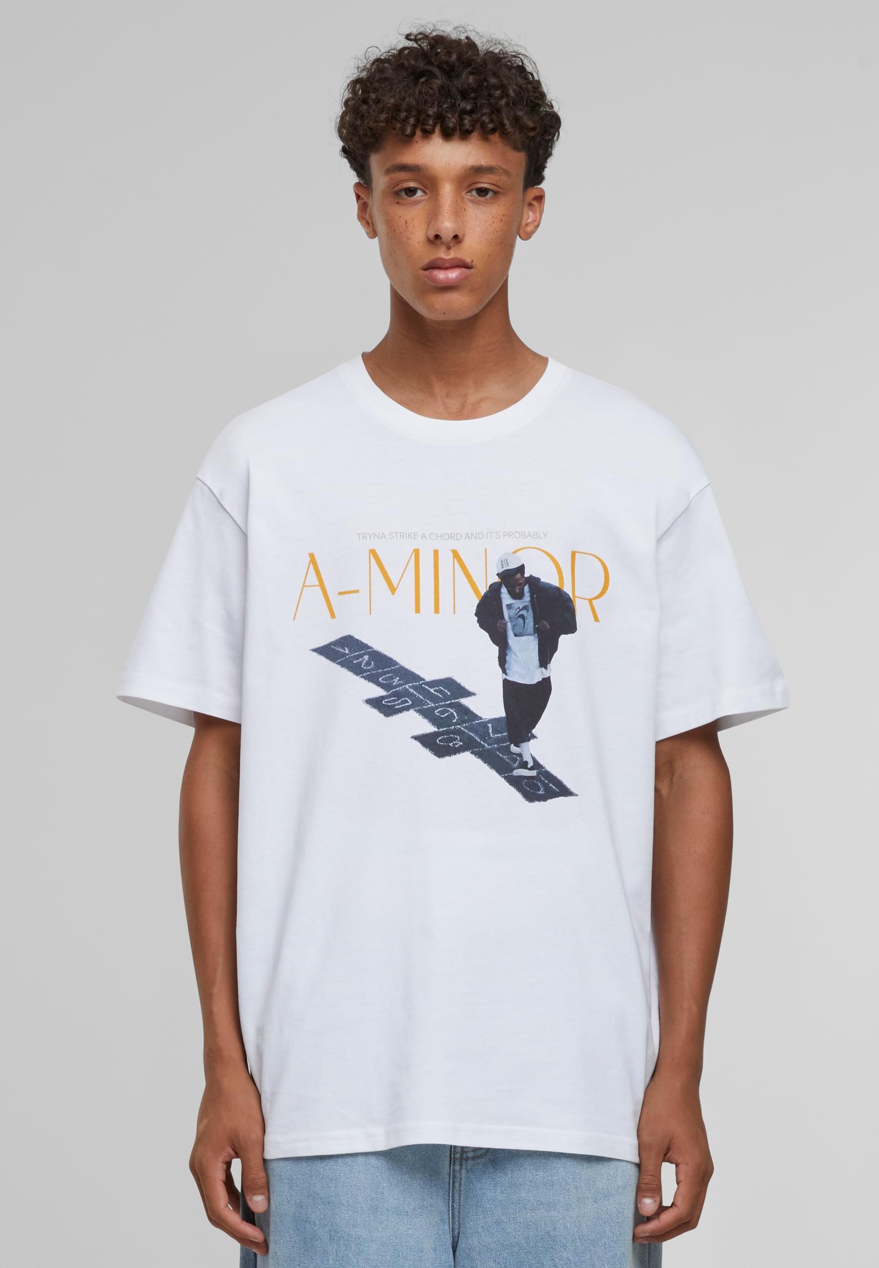 Upscale by Mister Tee T-Shirt »Upscale by Mister Tee A-Minor Oversize Tee«, (1 tlg.)