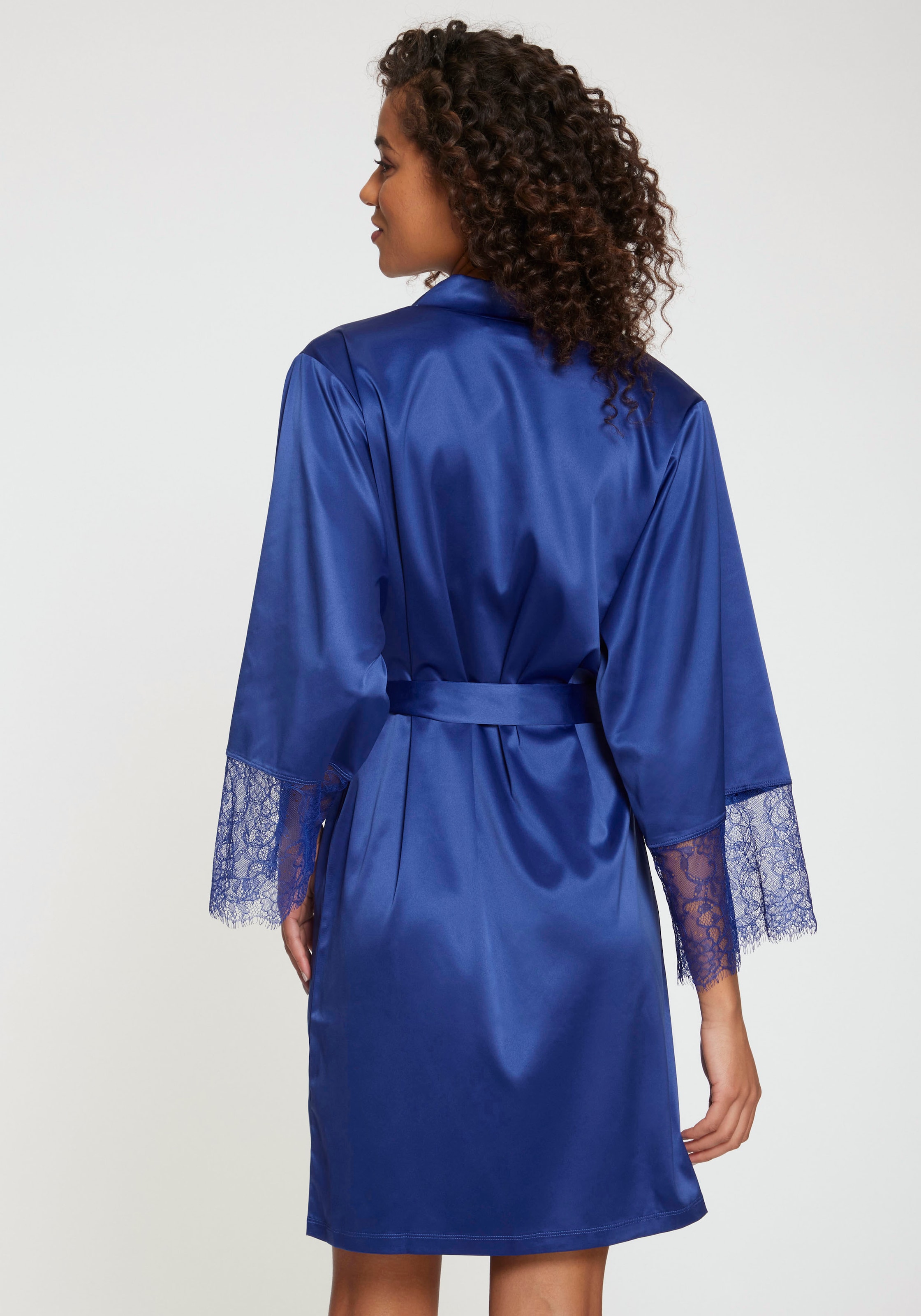 LASCANA Kimono, (1 St.), mit Spitze an den Ärmeln
