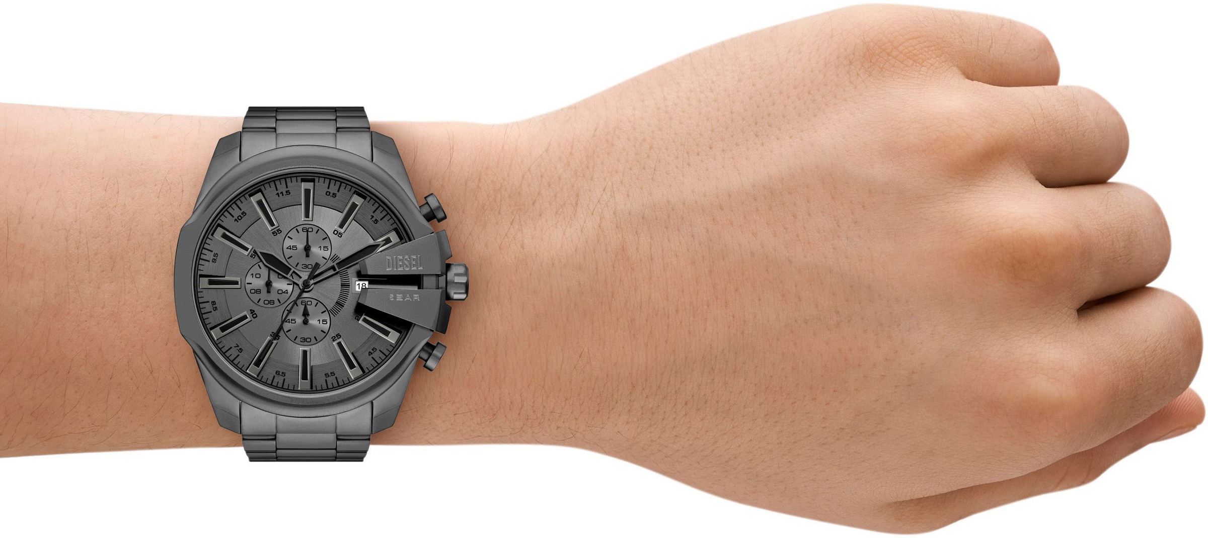 Diesel Chronograph »MEGA CHIEF SLIM«, Quarzuhr, Armbanduhr, Herrenuhr, Edelstahlarmband, Stoppfunktion, Tag
