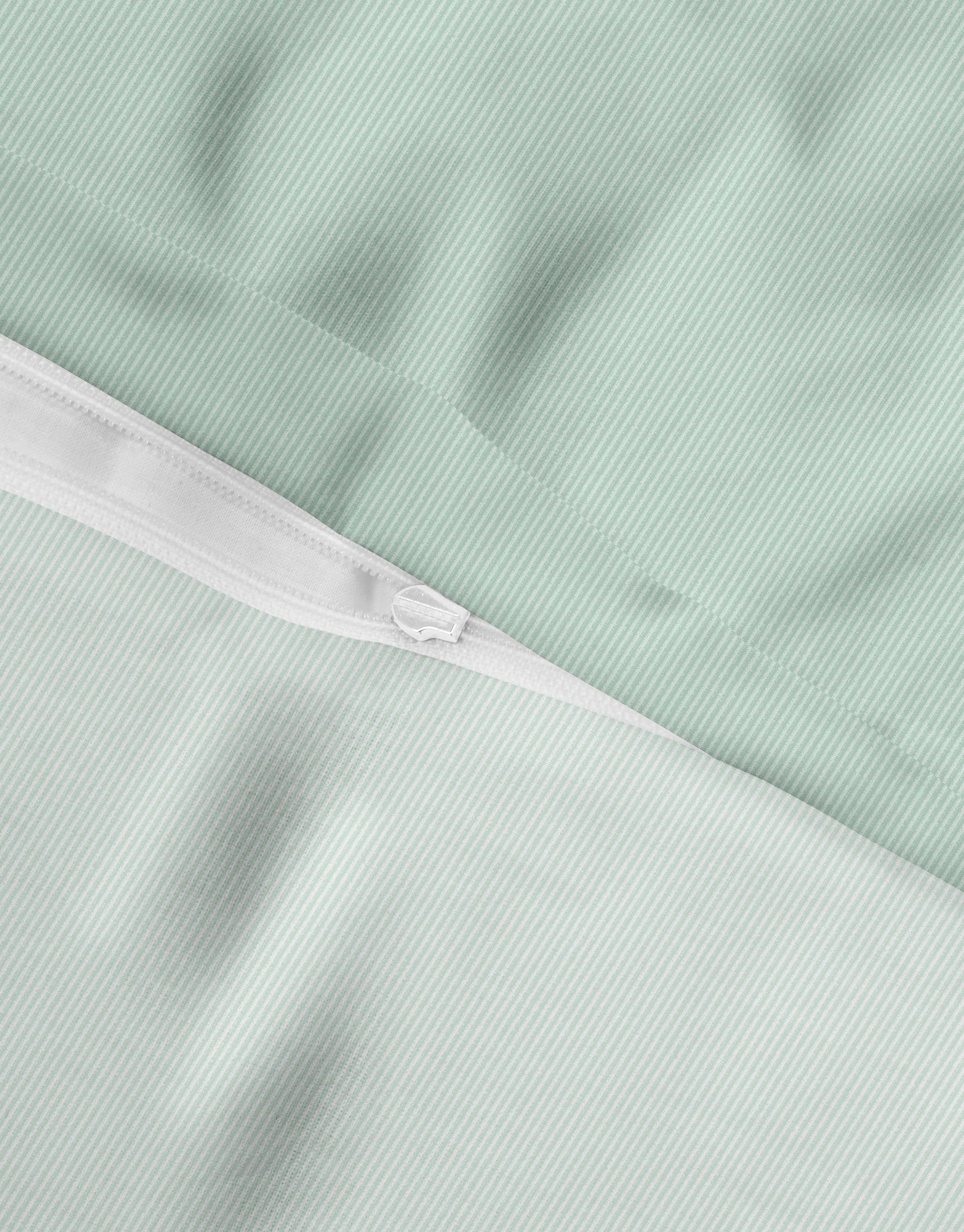 Biberna Wendebettwäsche »0615211 Premium Satin aus 100% Baumwolle mit Reißverschluß« 2 Stk. seidig glatt & atmungsaktiv, Reißverschluss, Feine Streifen