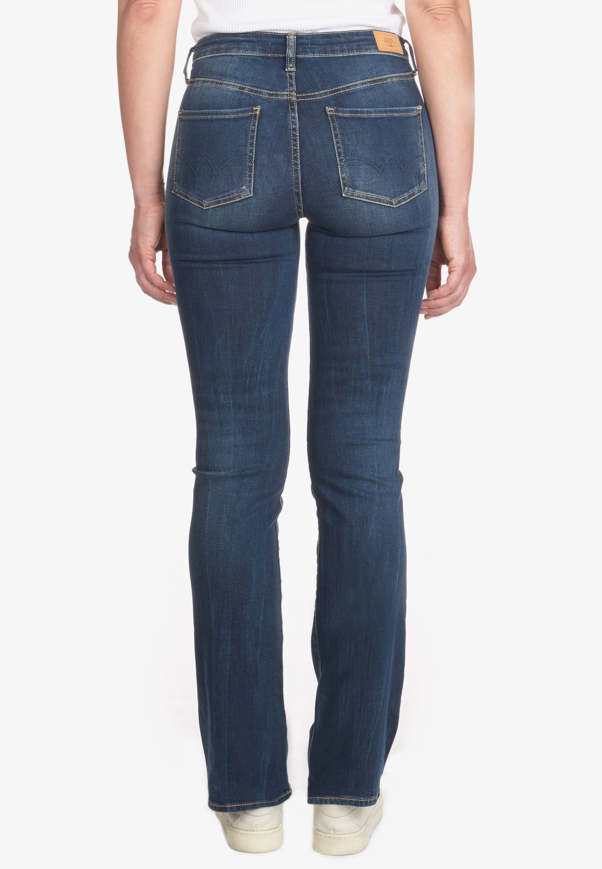 Le Temps Des Cerises Bequeme Jeans »POWERB«, mit leicht ausgestellten Beinen