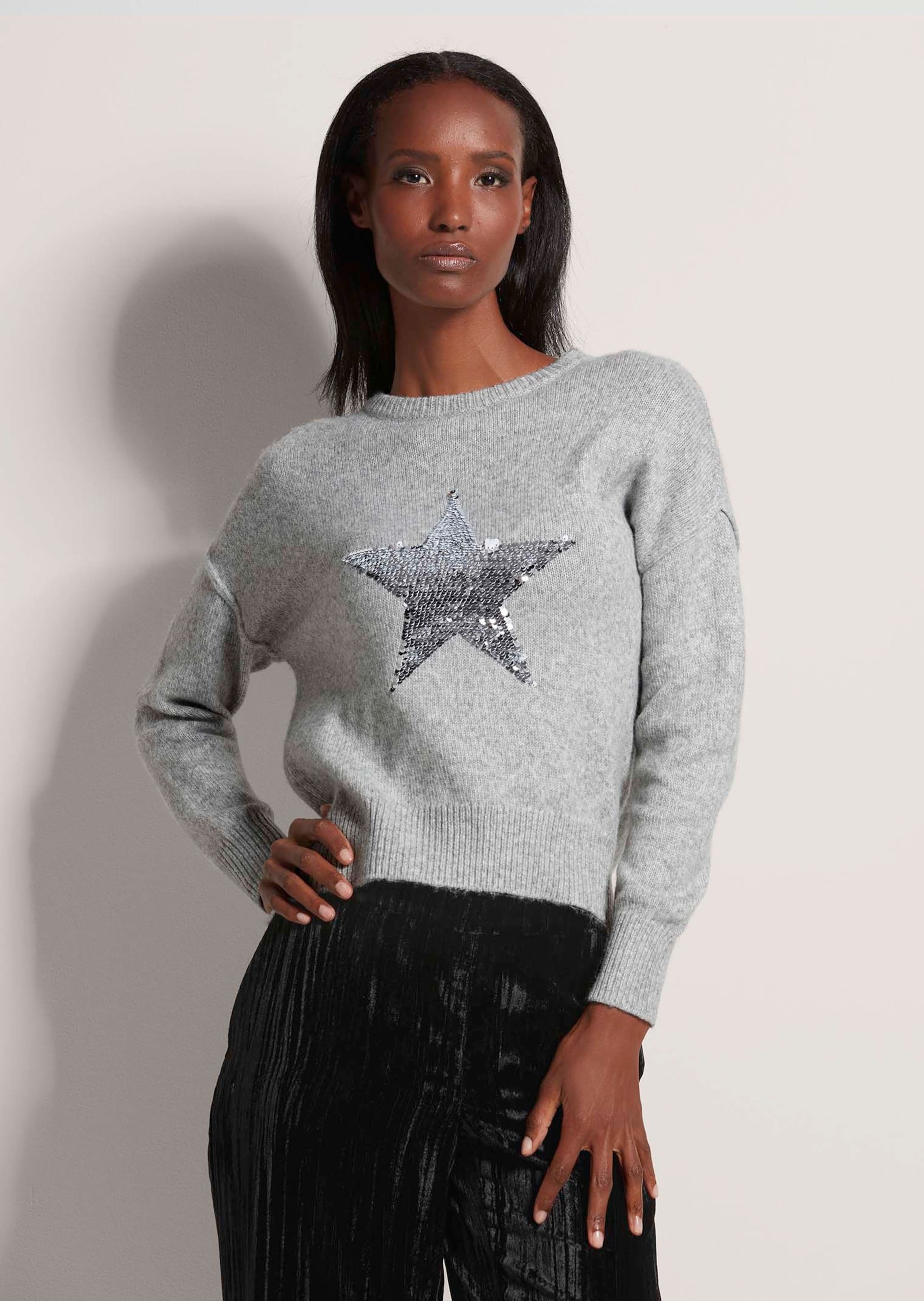 MADELEINE Longpullover »Pullover Rundhals-Pullover mit Stern«
