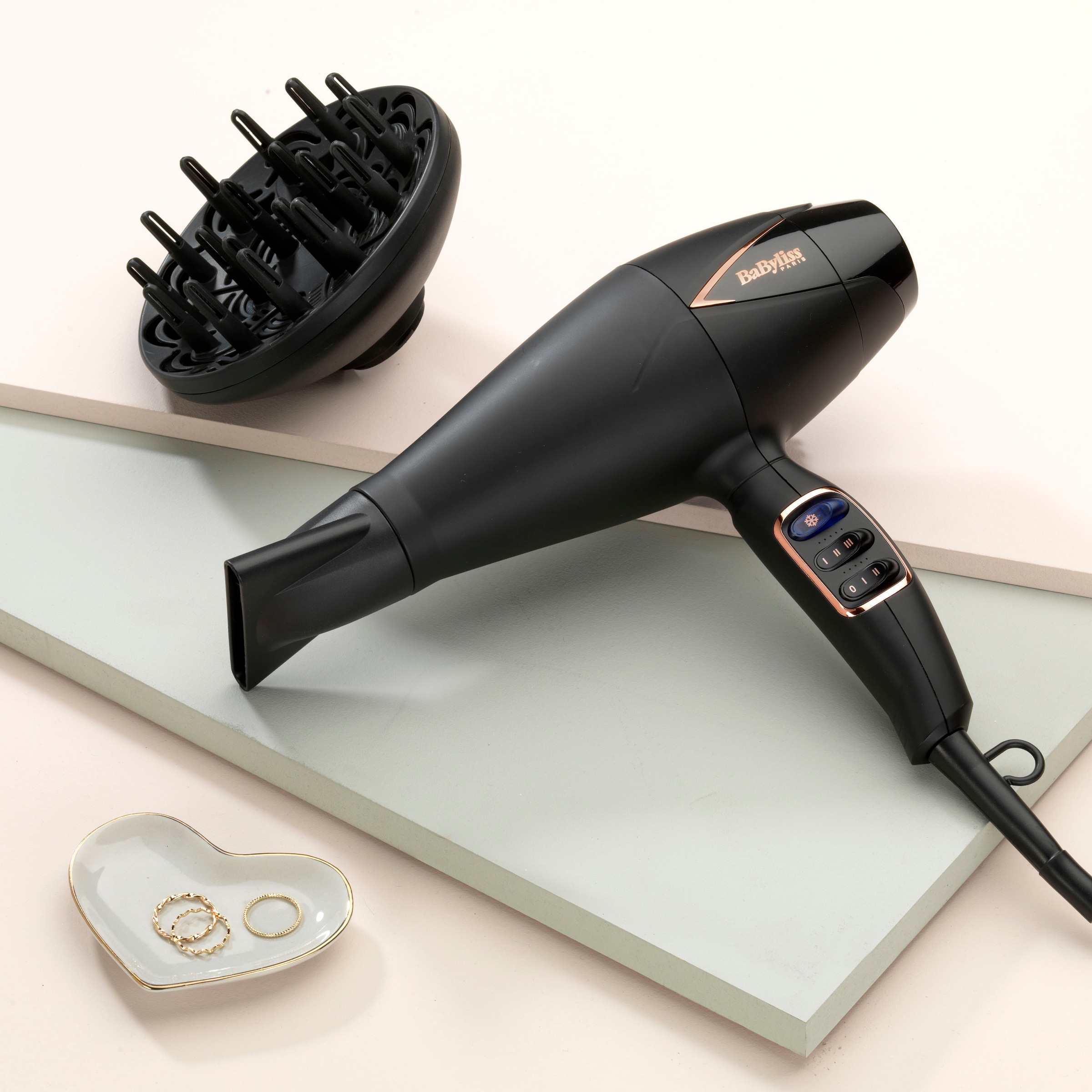 BaByliss Ionic-Haartrockner »D665E W, Motor 2 Air mit Aufsätze, digitalem Brilliance«, | per Raten 2200 BAUR Salon