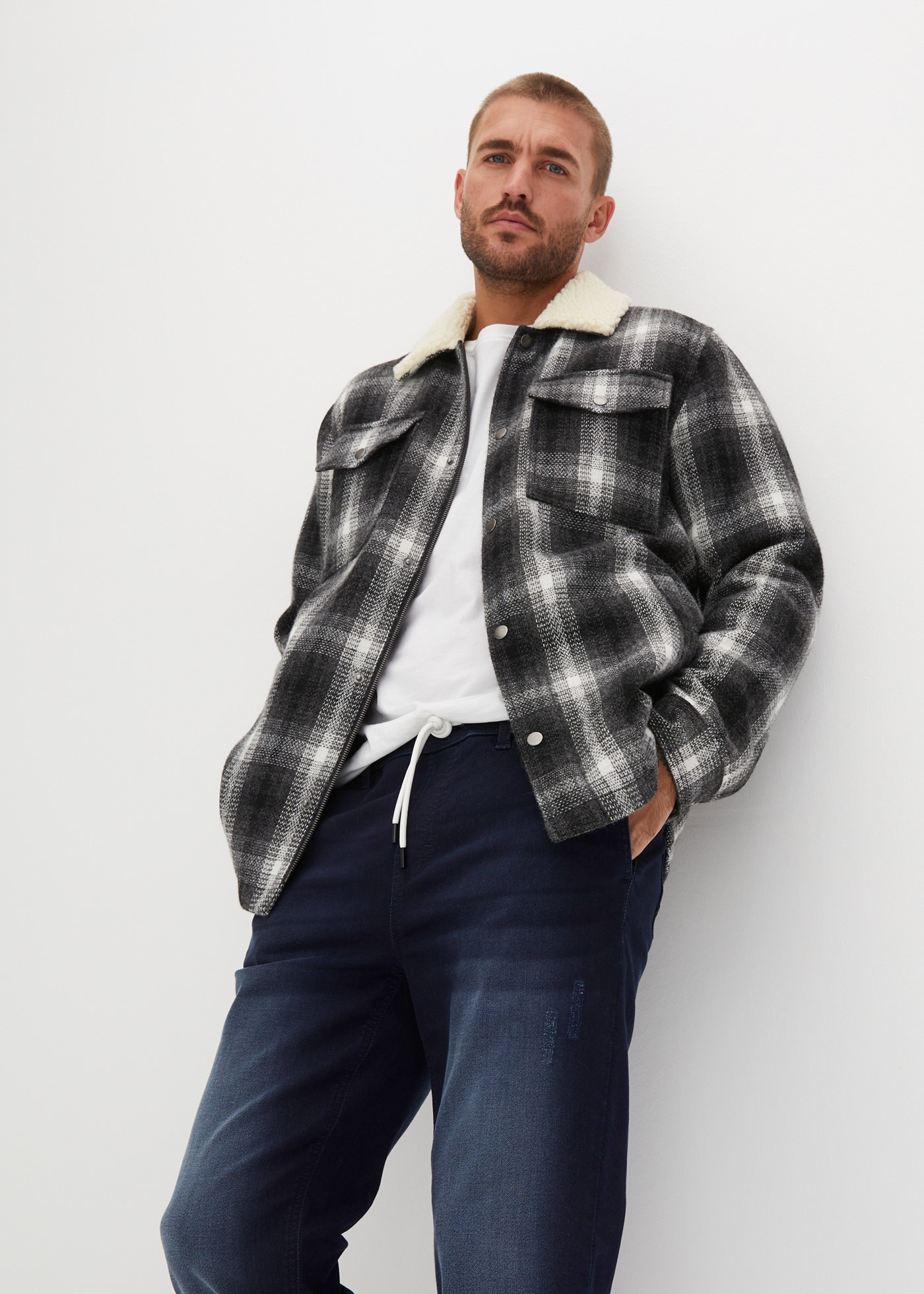 bonprix Jogg Pants »Regular Fit Jeans-Jogger mit Komfortbund, Straight« mit Komfortbund