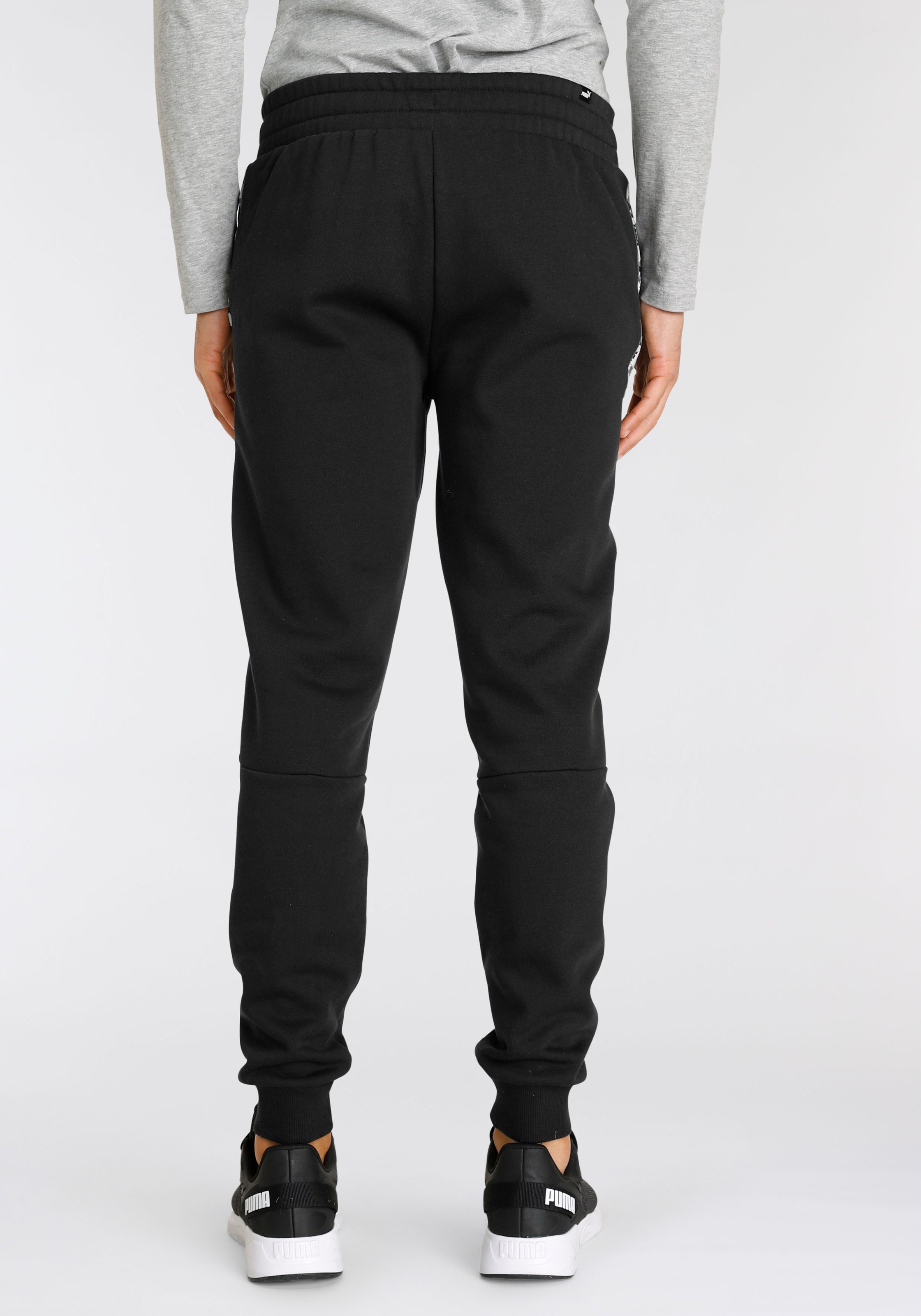 PUMA Jogginghose »ESS TAPE CAMO Sweatpants FL cl« ZN7600