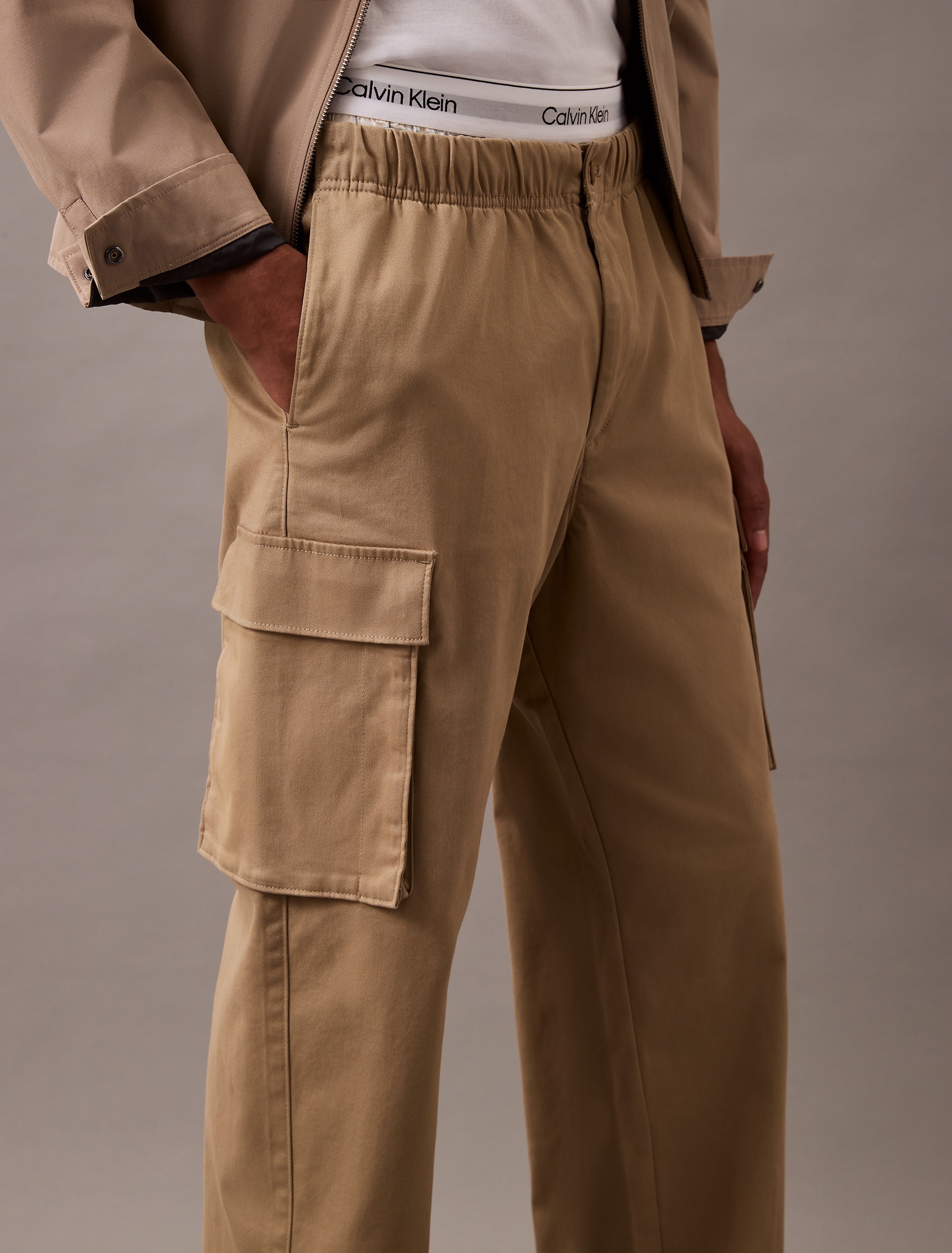 Calvin Klein Jeans Cargohose »CO PULL ON STRAIGHT CARGO PANT«, in Unifarbe