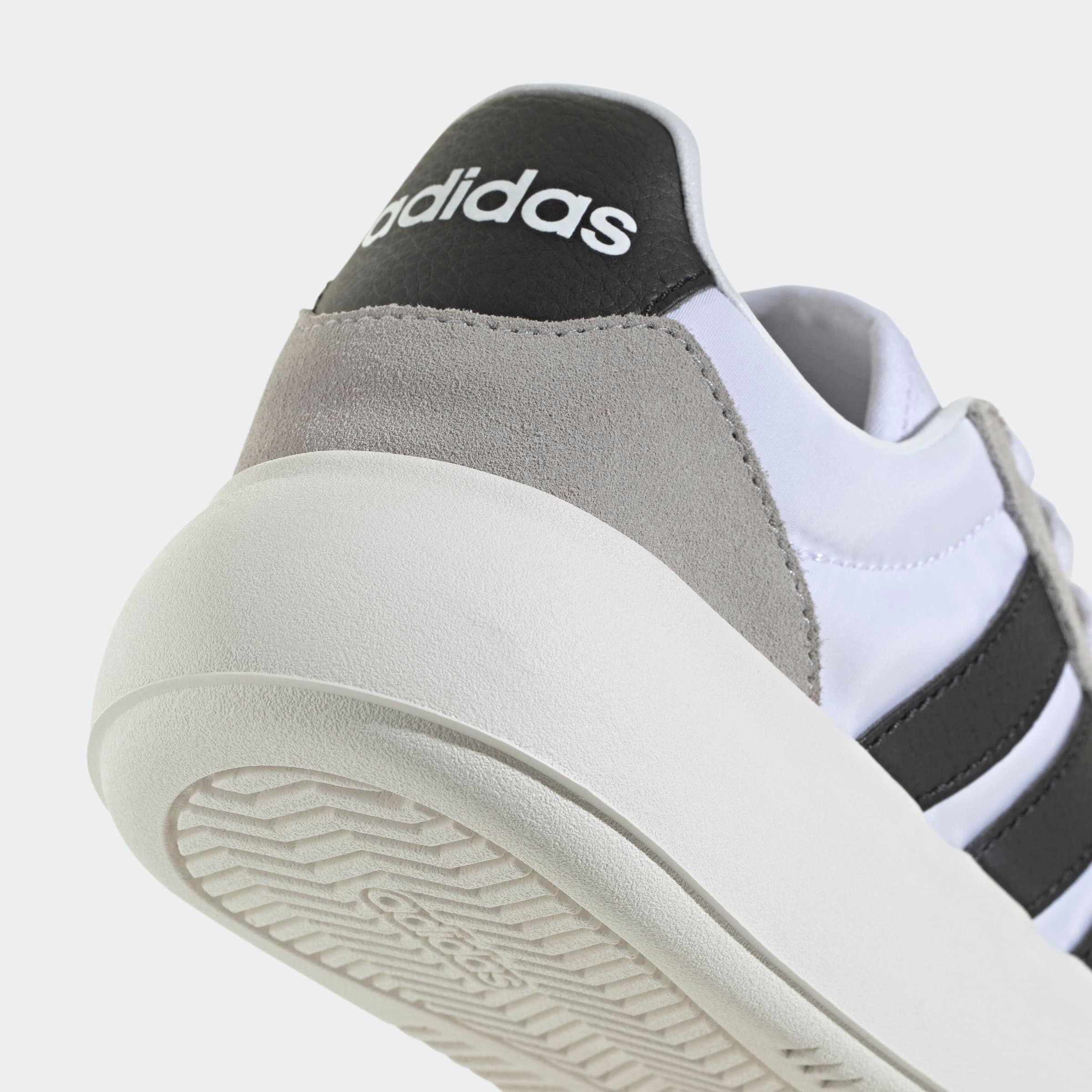 adidas Sportswear Sneaker »BARREDA DECODE E KINDER«, Design auf den Spuren des adidas Handball Spezial