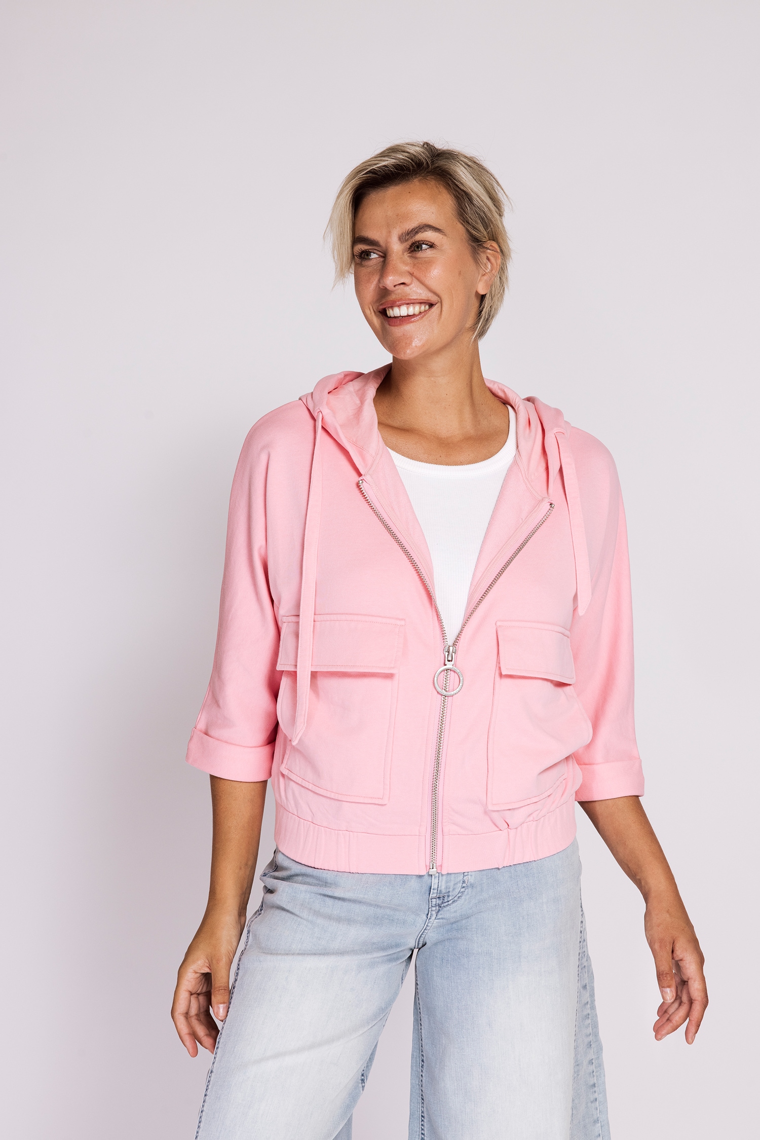 Zhrill Sweatblazer "HARIKE" mit Kapuze und Kordelzug, mit Klappentaschen, normale Passform