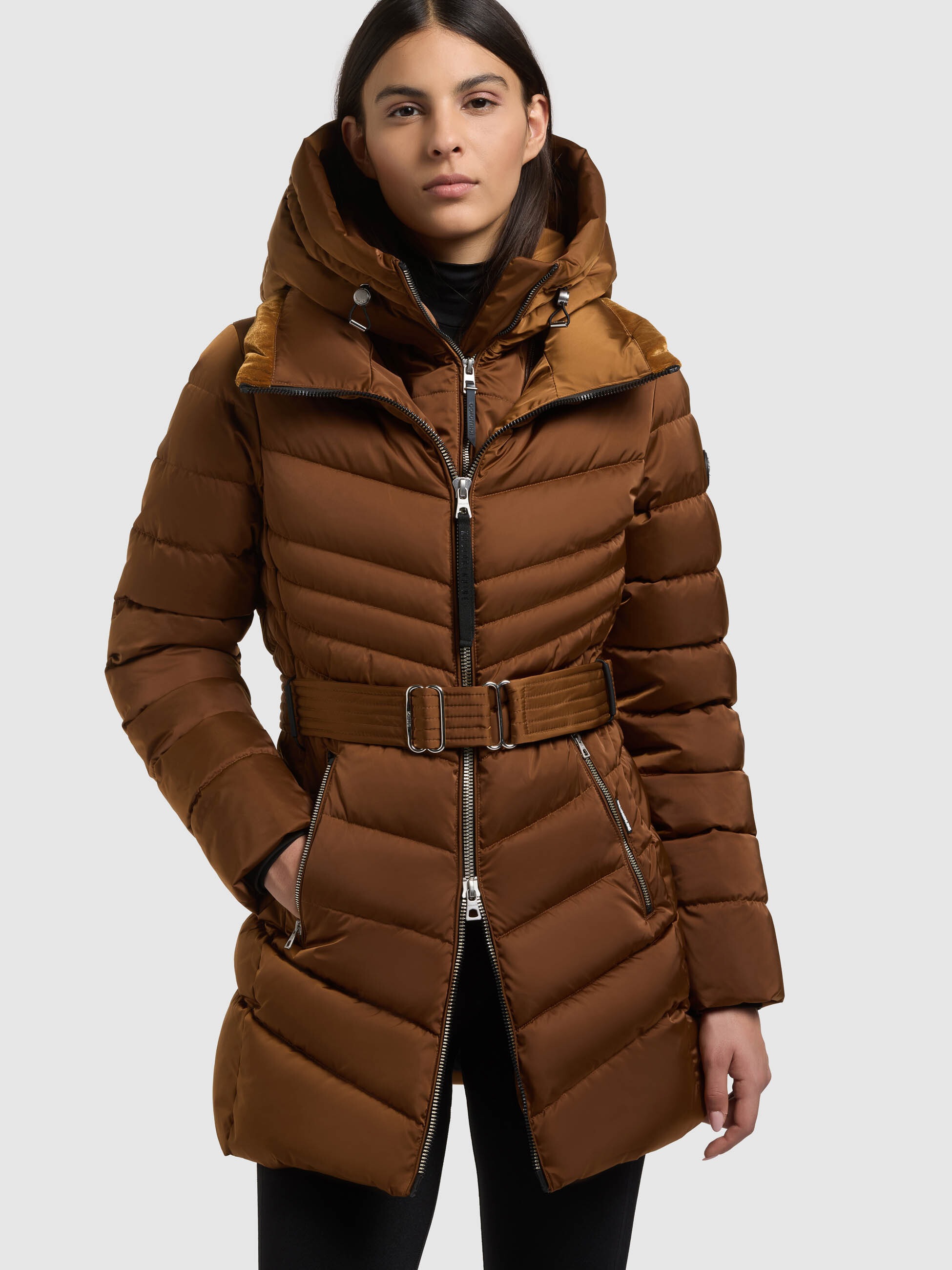khujo Steppjacke »KINA2 - 2IN1 (EINSATZ HERAUSNEHMBAR)« mit Kapuze