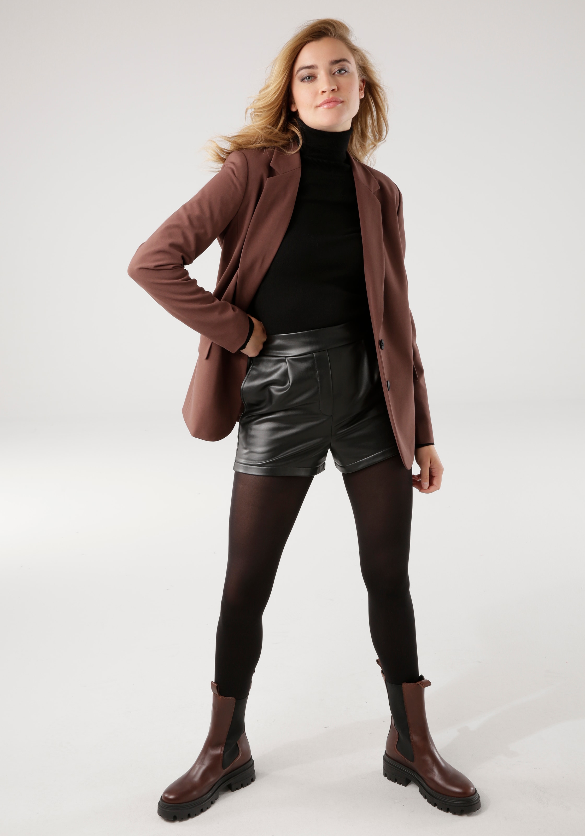 Tamaris Kurzblazer, in Trendfarbe