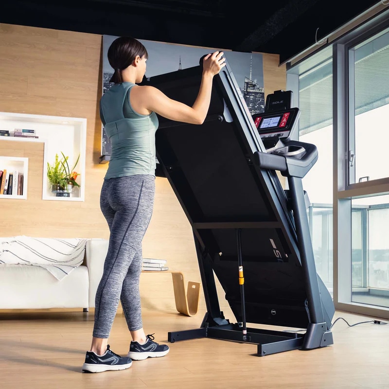 SOLE Fitness Laufband »Sole Fitness Laufband F63 – 3 PS Dauerleistung, 20 km/h, klappbar« Cushion Flex Whisper Deck – bis zu 40 % weniger Gelenkbelastung