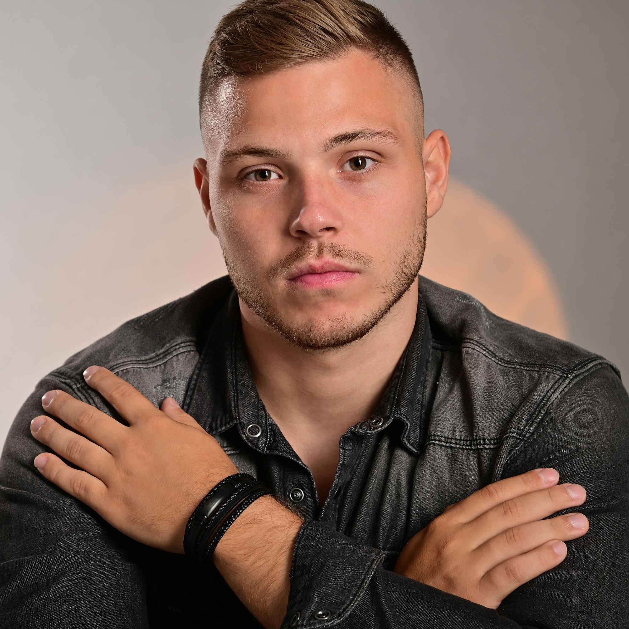 ADELIA ́S Herren Armband "Armband – Lederarmband aus Leder 19 cm", 19cm, Leder, schwarz, Leder, Armbänder, Eine schöne Geschenkidee für jeden Anlass